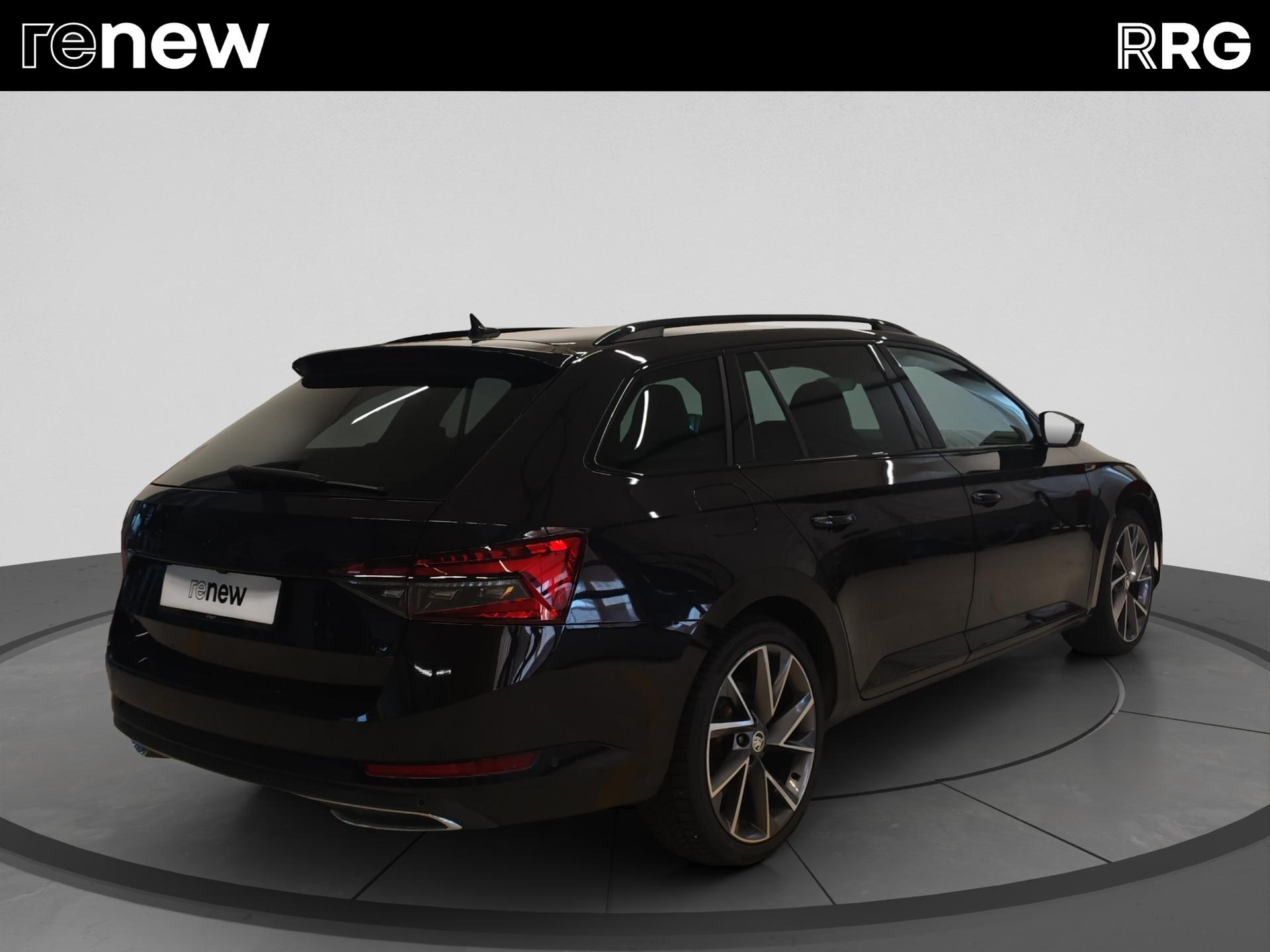 SKODA Superb 1.4 TSI Sport Line PHEV DSG-showroom-element-2