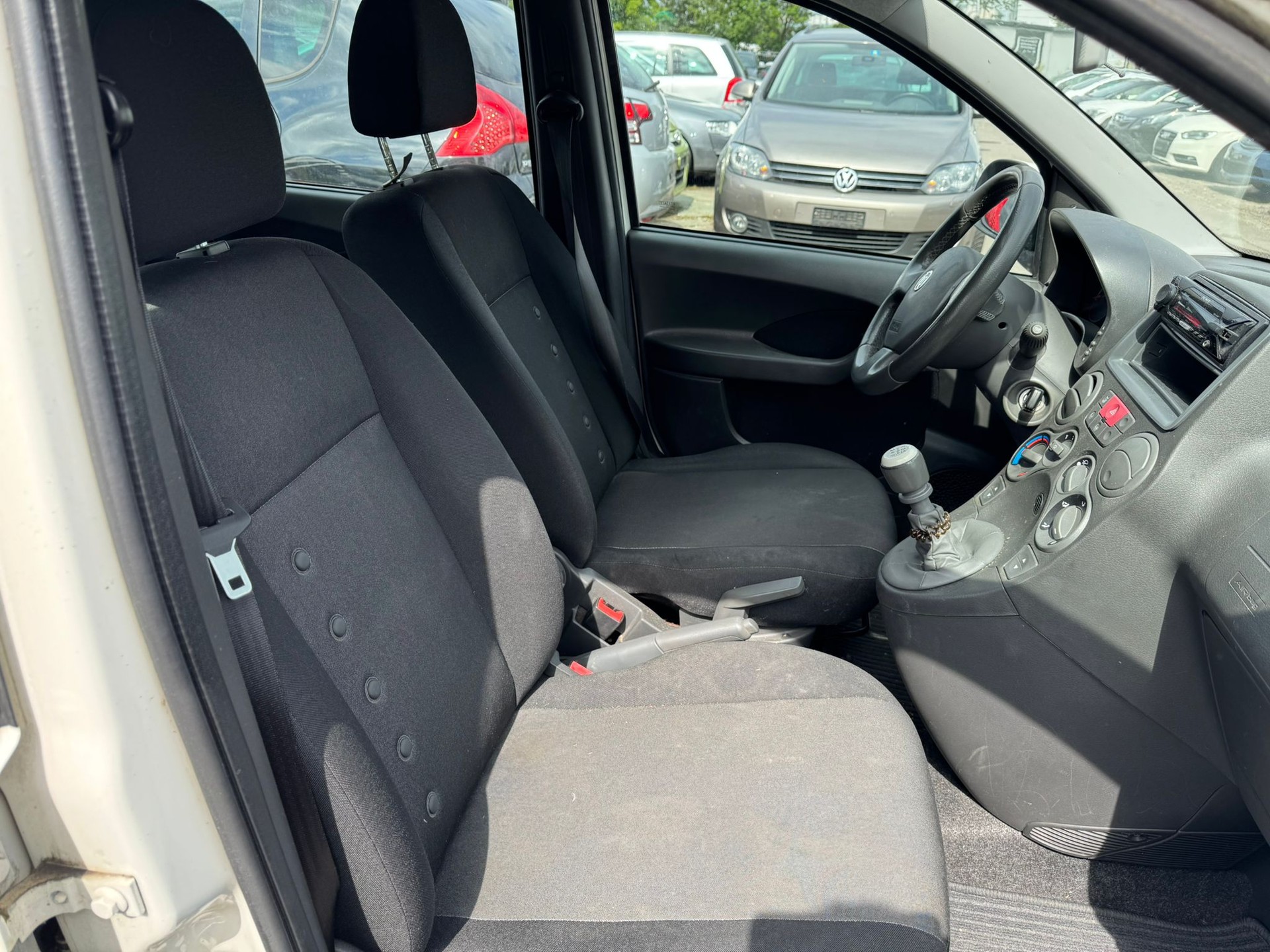 FIAT Panda 1.3 16V JTD Climbing 4x4-image-9