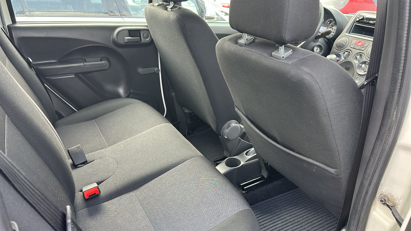 FIAT Panda 1.3 16V JTD Climbing 4x4-image-9