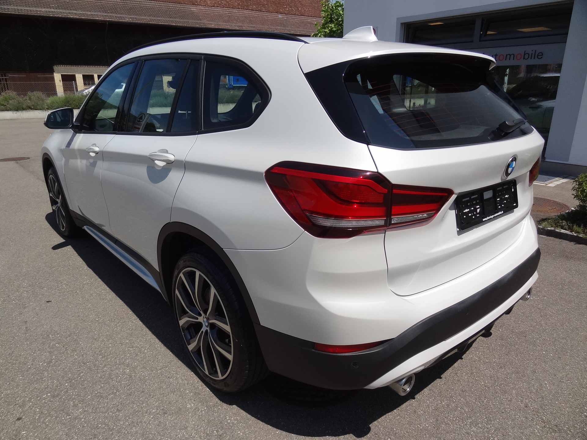 BMW X1 xDrive 20d Sport Line Steptronic-showroom-element-2