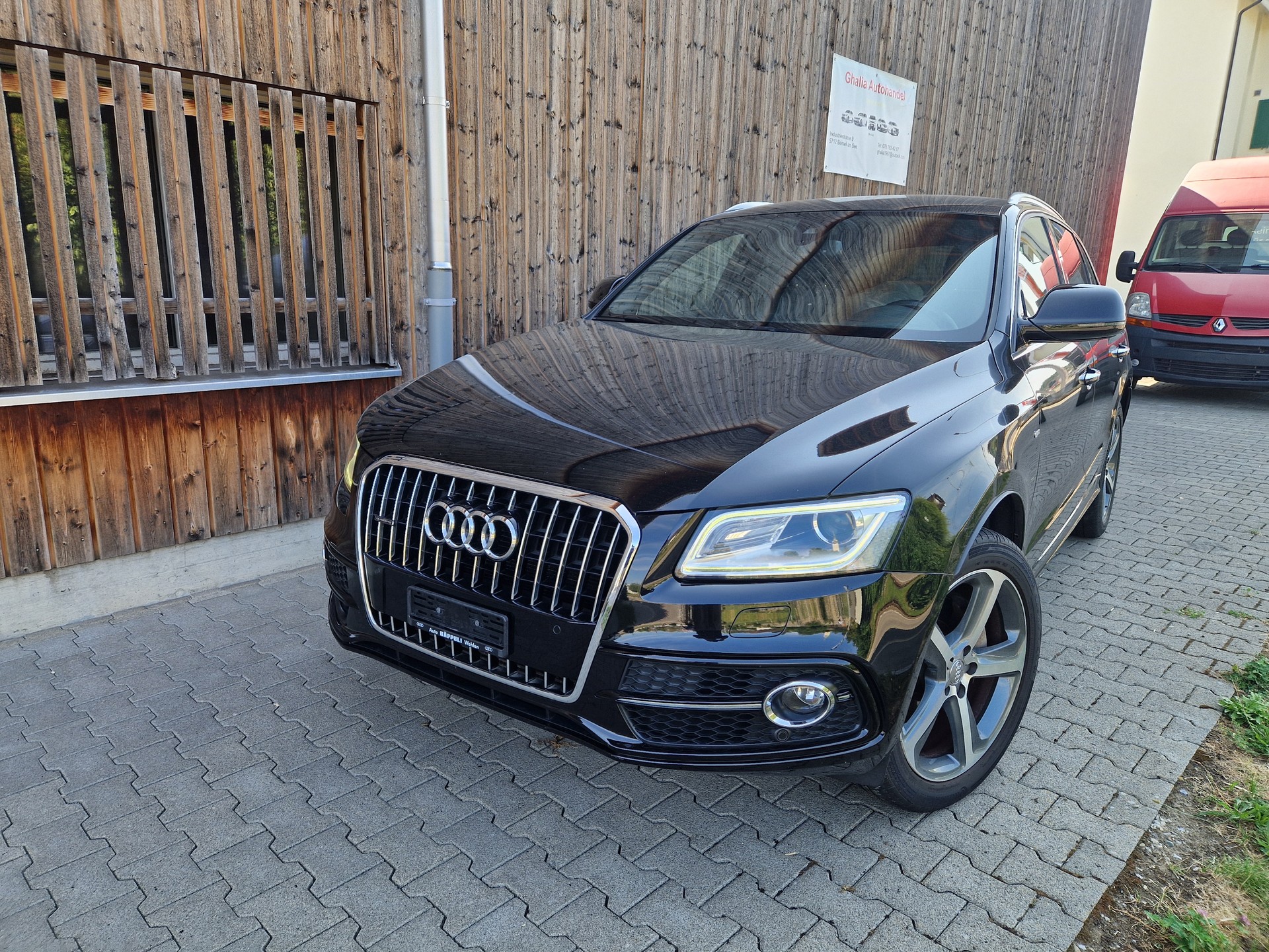 AUDI Q5 3.0 TDI clean quattro S-tronic