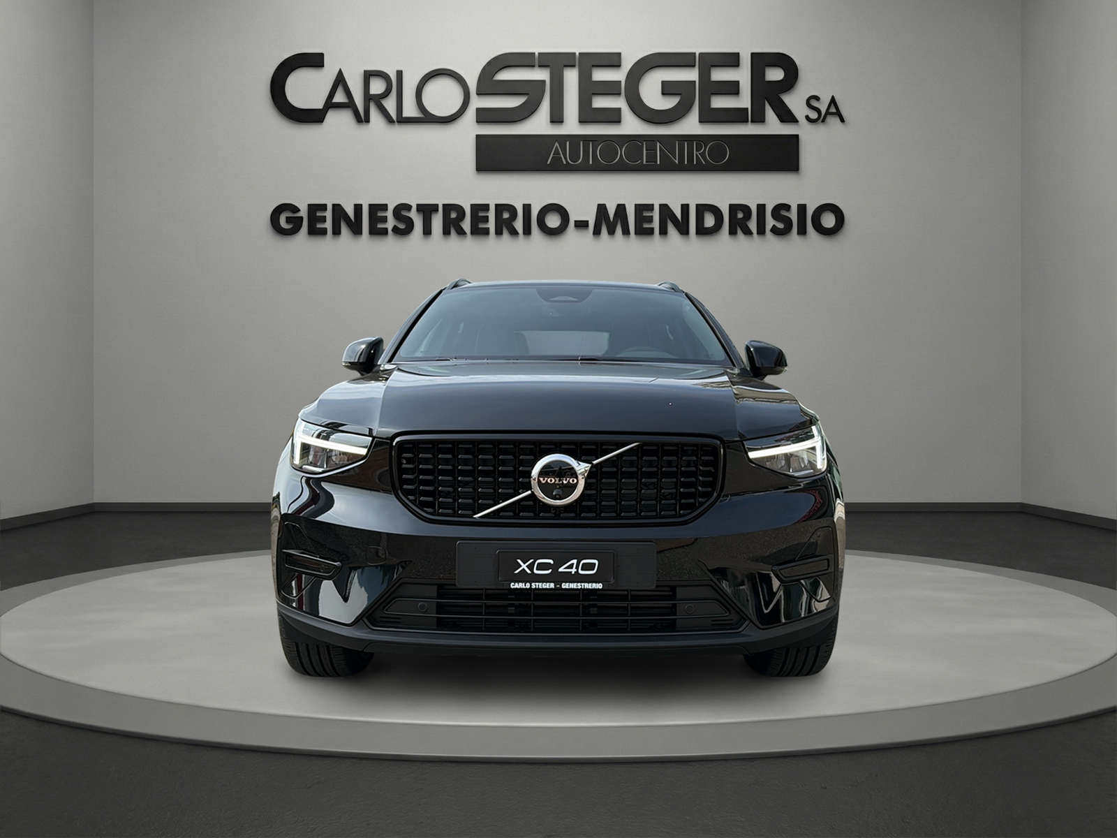 VOLVO XC40 B3 Benzin Mild Hybrid Plus Dark DCT-showroom-element-1