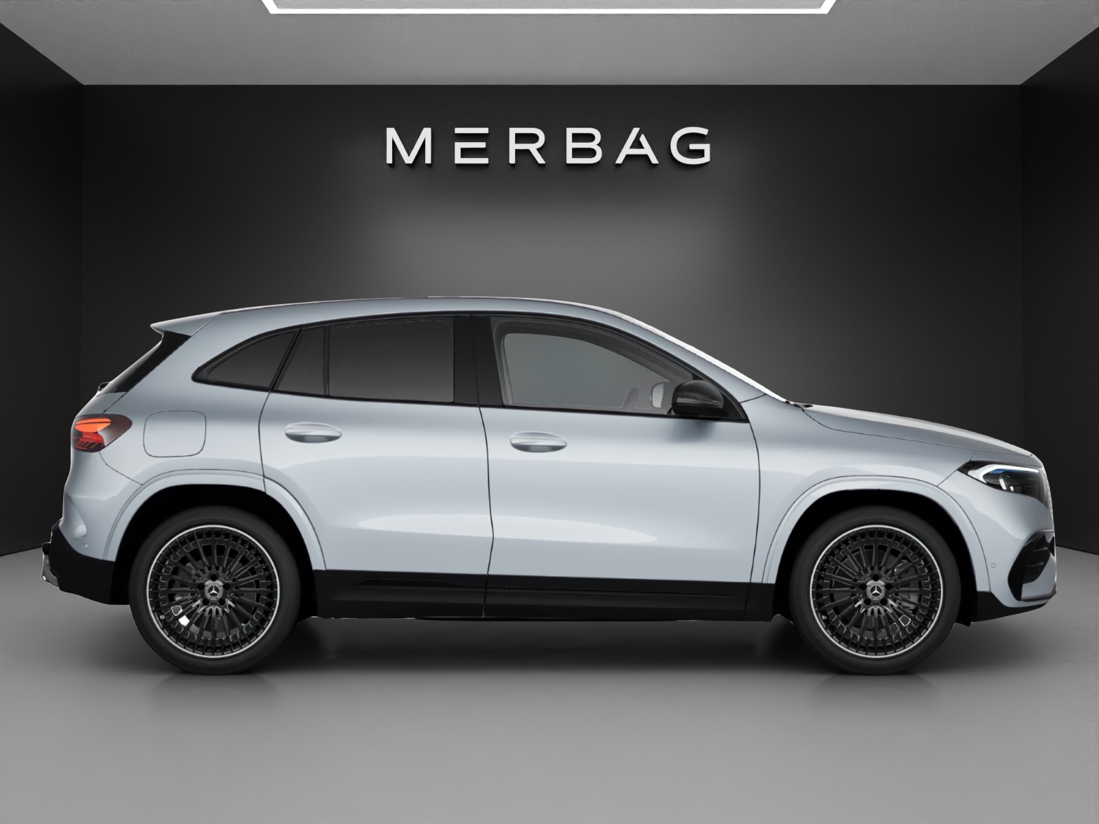 MERCEDES-BENZ EQA 350 66,5 kWh 4Matic Swiss Star-image-3