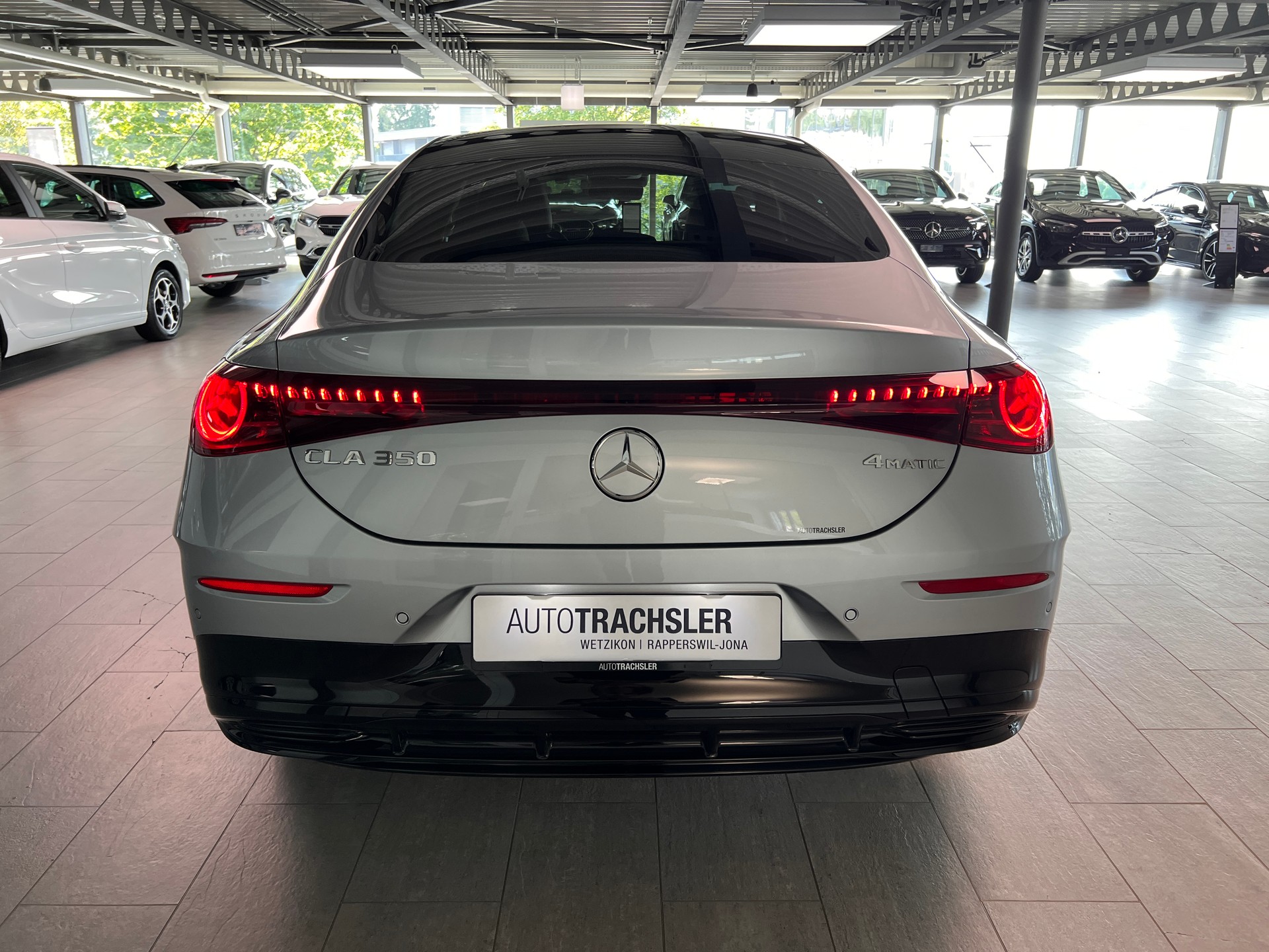 MERCEDES-BENZ CLA 350 4 Matic 85 kWh EQ-image-4