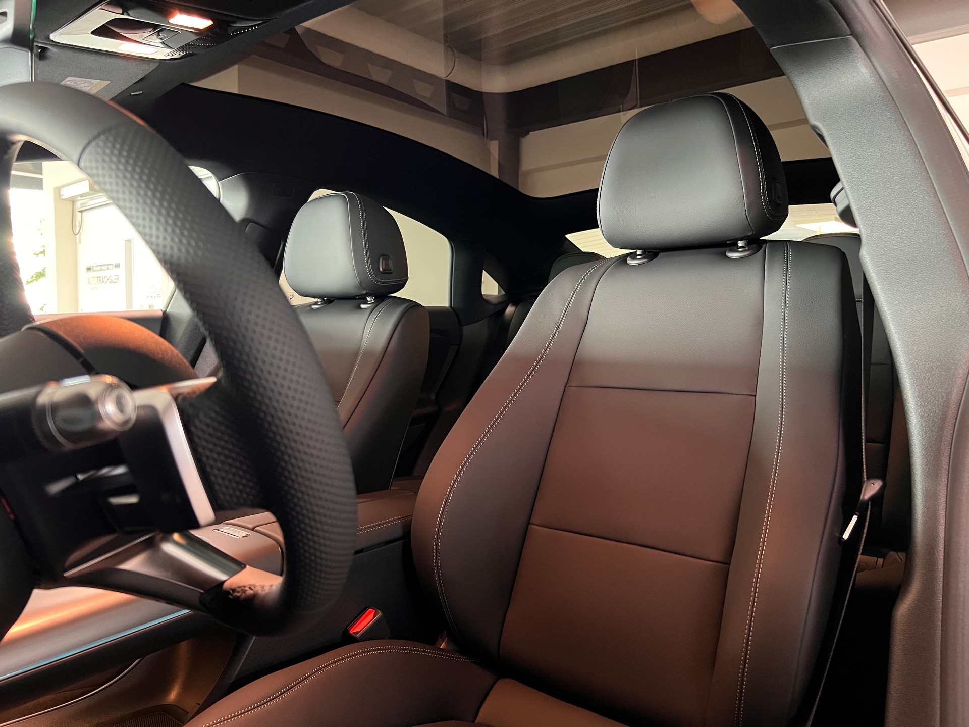 MERCEDES-BENZ CLA 350 4 Matic 85 kWh EQ-image-10