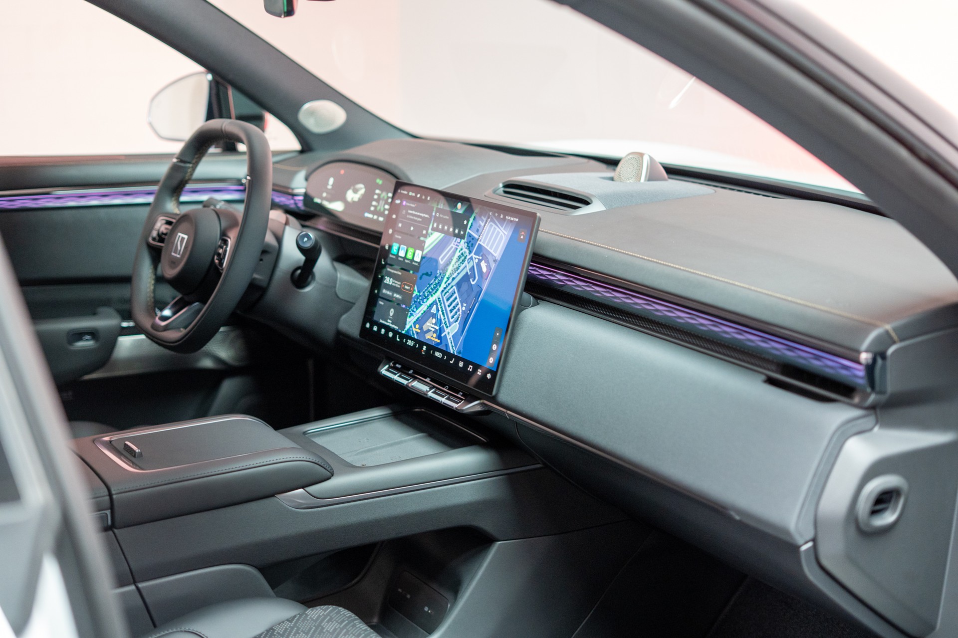 ZEEKR 7X 100kWh Privilege AWD / Comfort & Cockpit Paket / Panorama-Schiebedach / Massage-Sitze-image-18