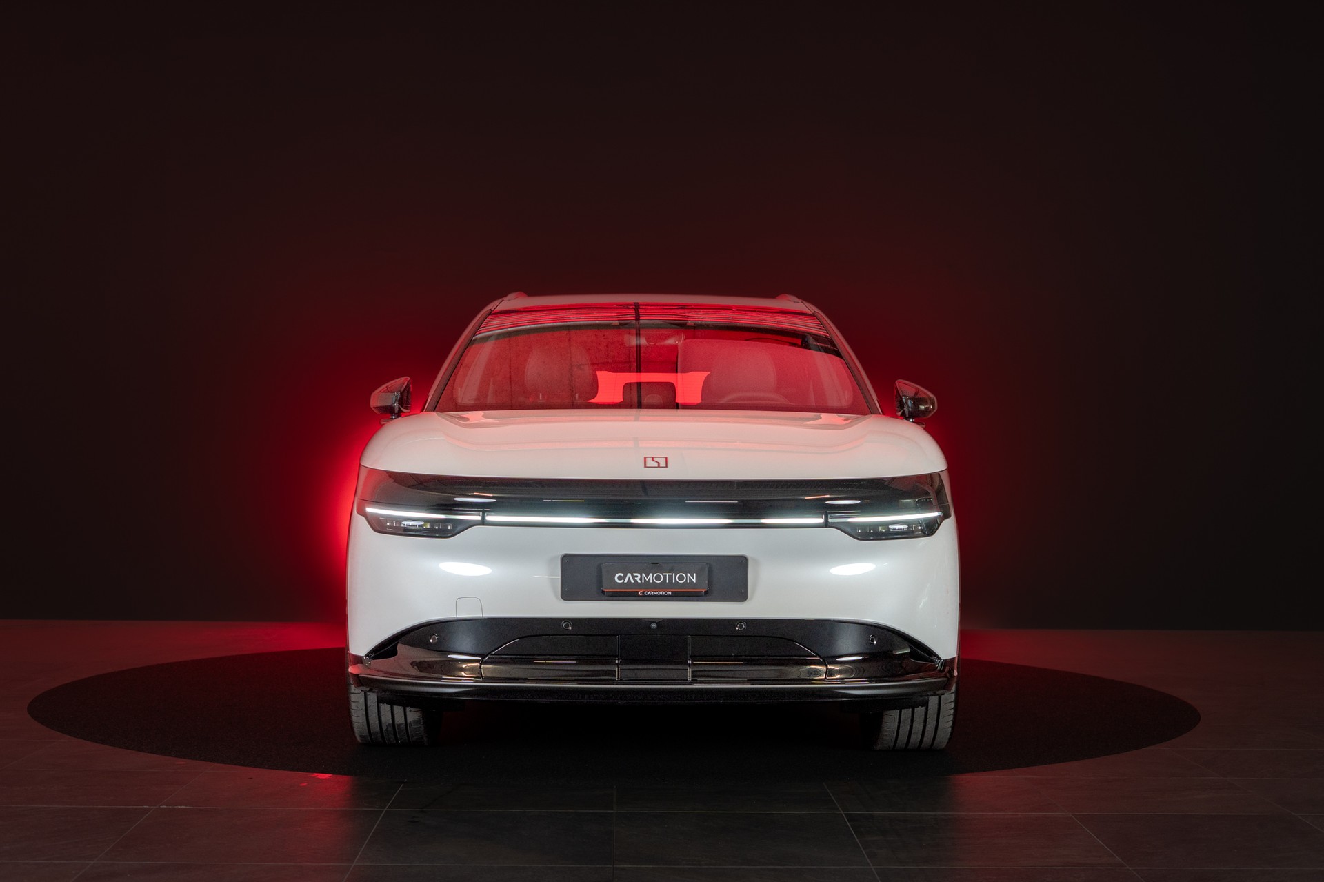 ZEEKR 7X 100kWh Privilege AWD / Comfort & Cockpit Paket / Panorama-Schiebedach / Massage-Sitze-showroom-element-1