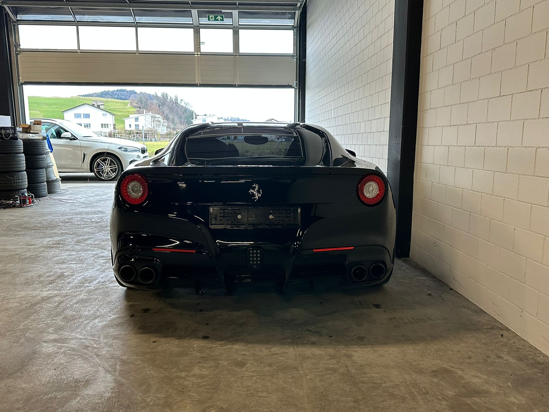 FERRARI F12 Berlinetta NOVITEC-showroom-element-3