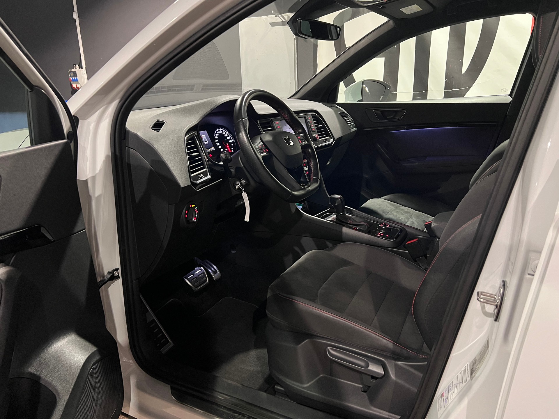 SEAT Ateca 2.0 TSI FR 4Drive DSG-image-10