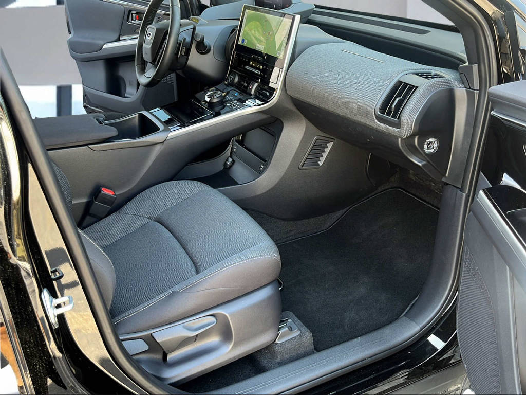 SUBARU Solterra eV Advantage AWD Gold-Line-image-9