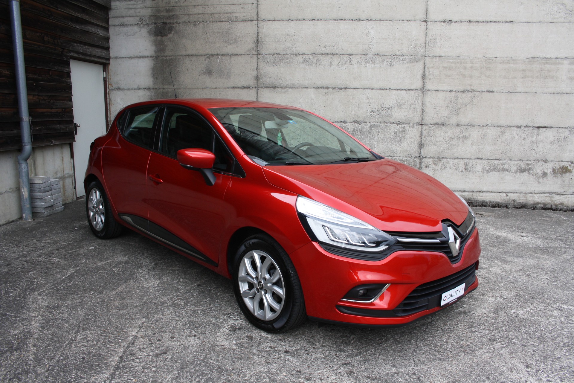 RENAULT Clio 1.2 16V T Intens