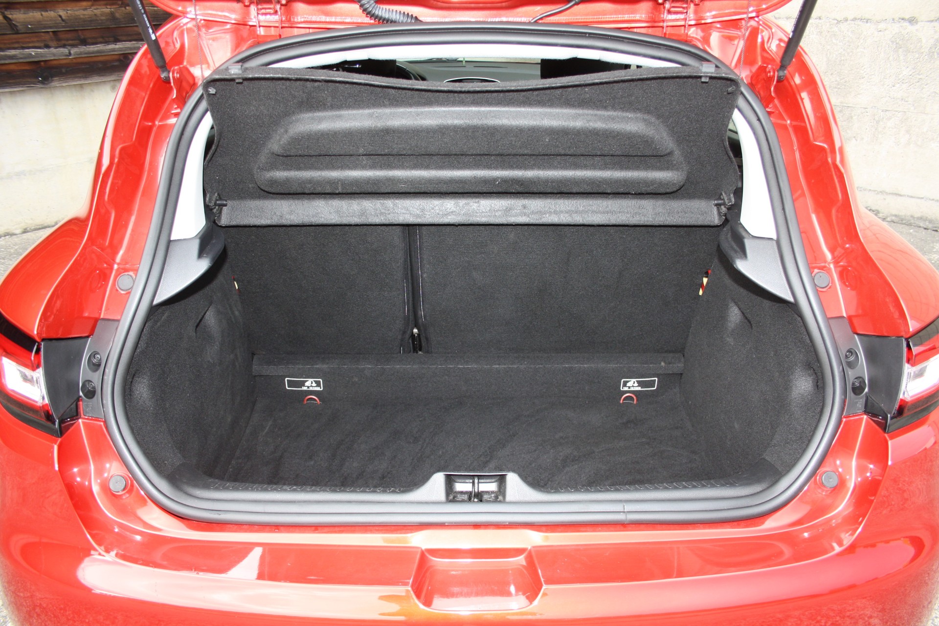 RENAULT Clio 1.2 16V T Intens-image-14