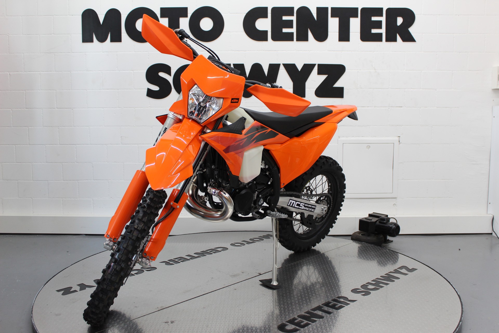 KTM 300 EXC-showroom-element-3