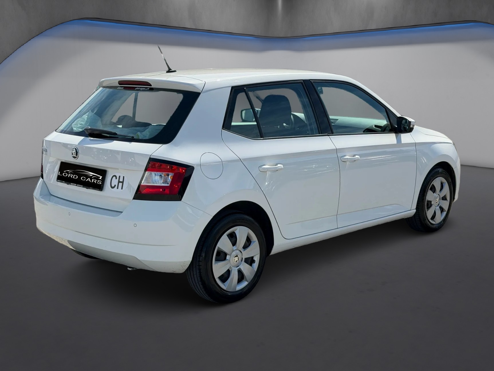 SKODA Fabia 1.0 Active-showroom-element-3