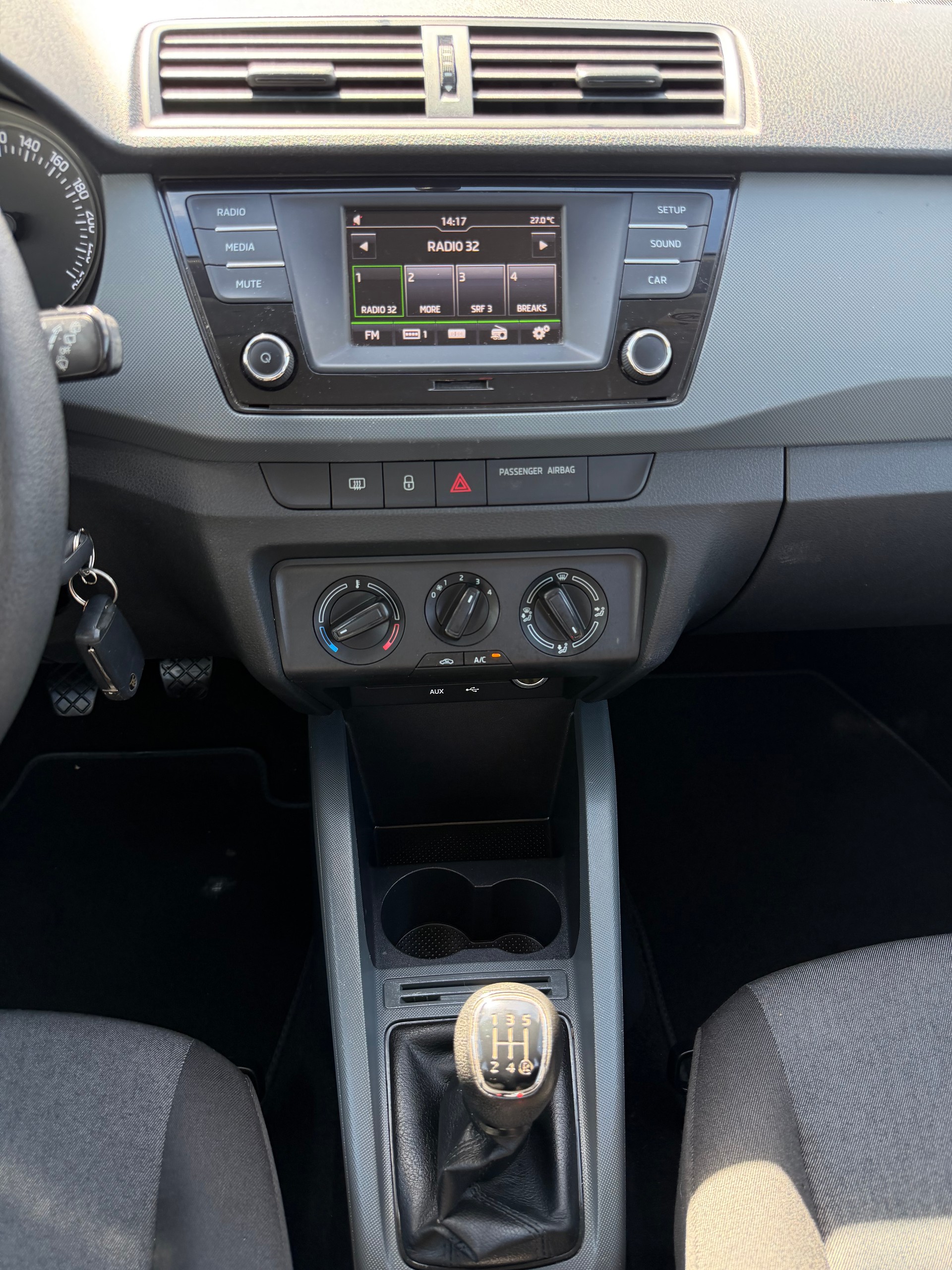 SKODA Fabia 1.0 Active-image-12