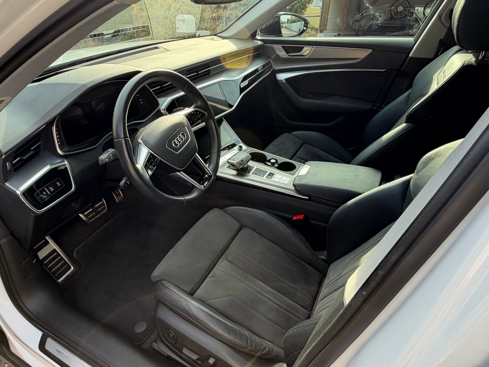 AUDI A6 allroad 55 TFSI quattro S-tronic-image-4