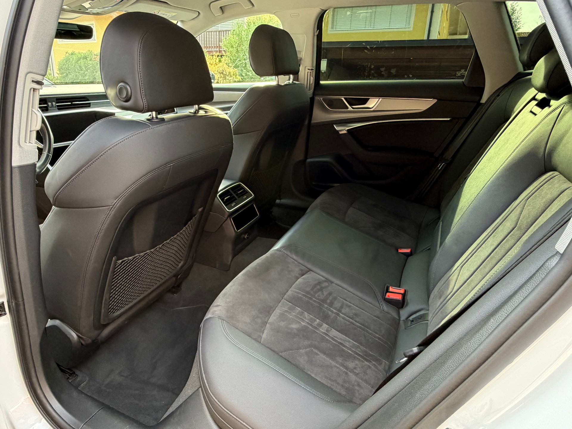 AUDI A6 allroad 55 TFSI quattro S-tronic-image-9