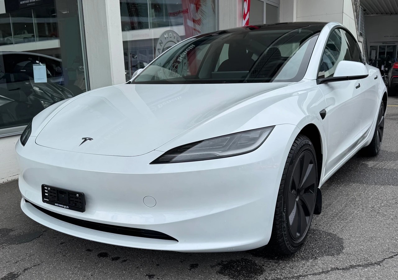 TESLA Model 3 Long Range Dual Motor AWD-image-5