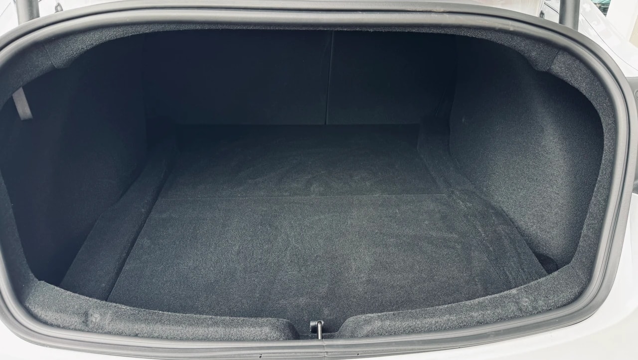 TESLA Model 3 Long Range Dual Motor AWD-image-12
