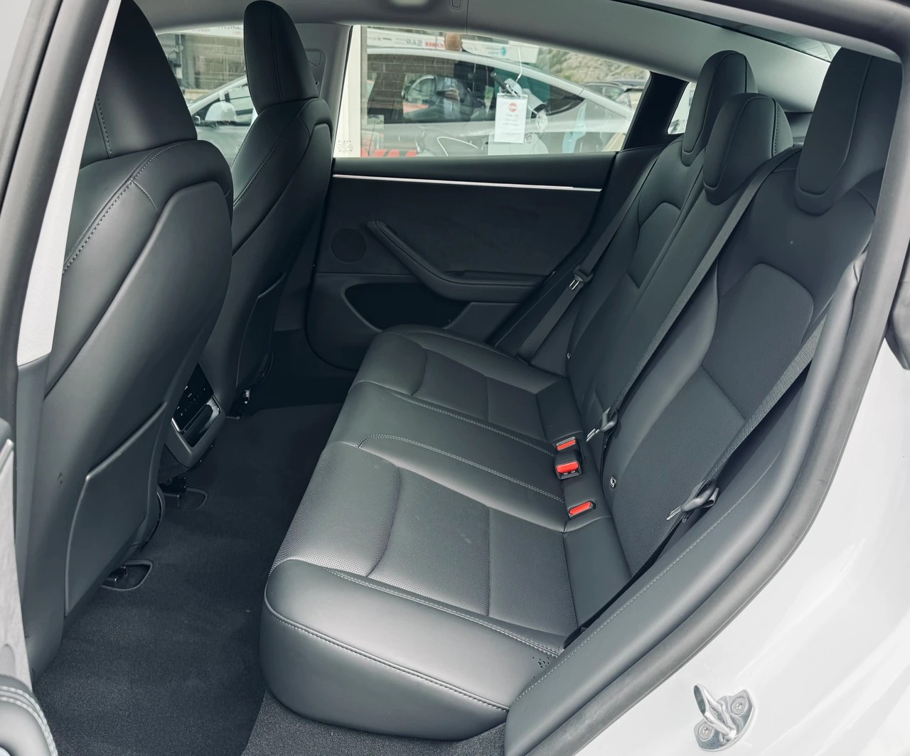 TESLA Model 3 Long Range Dual Motor AWD-image-9