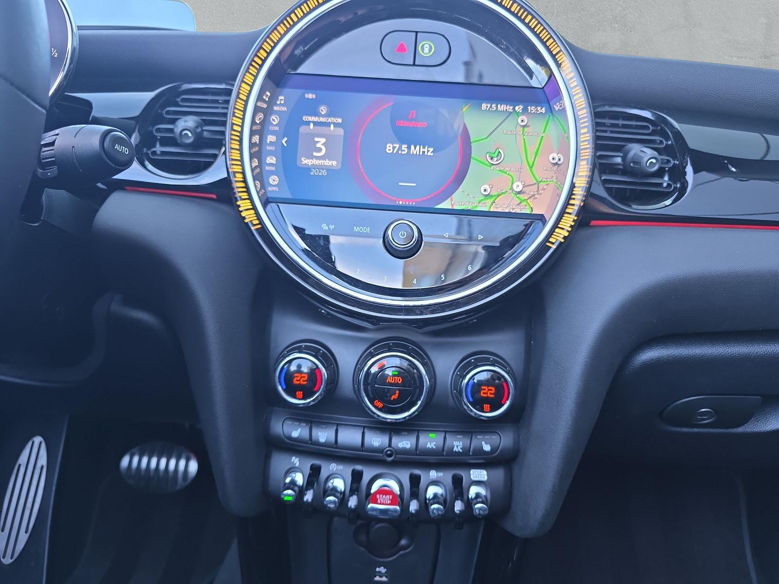 MINI Cabrio John Cooper Works F57 2.0i (CH)-image-18