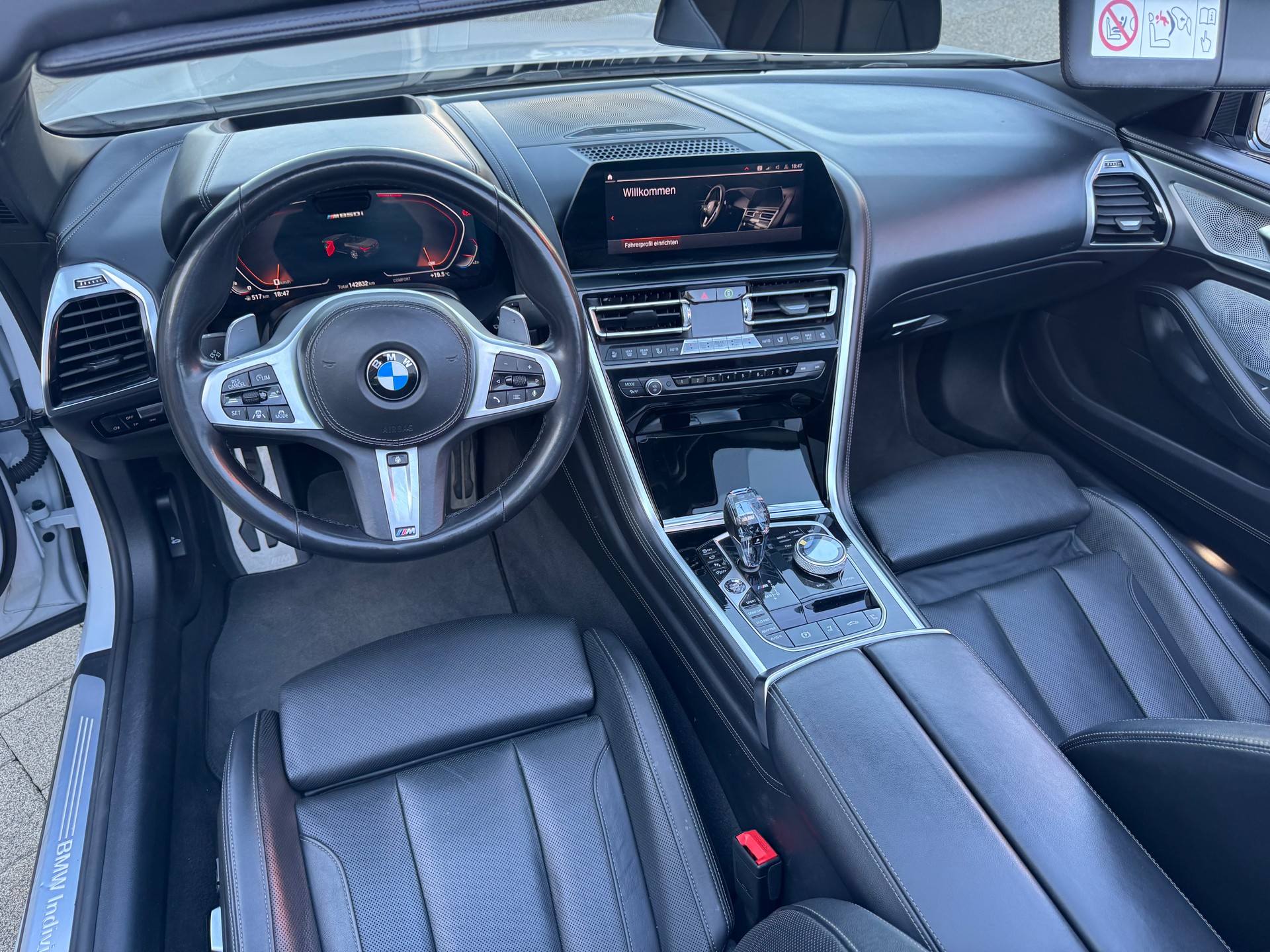 BMW M850i xDrive-image-10
