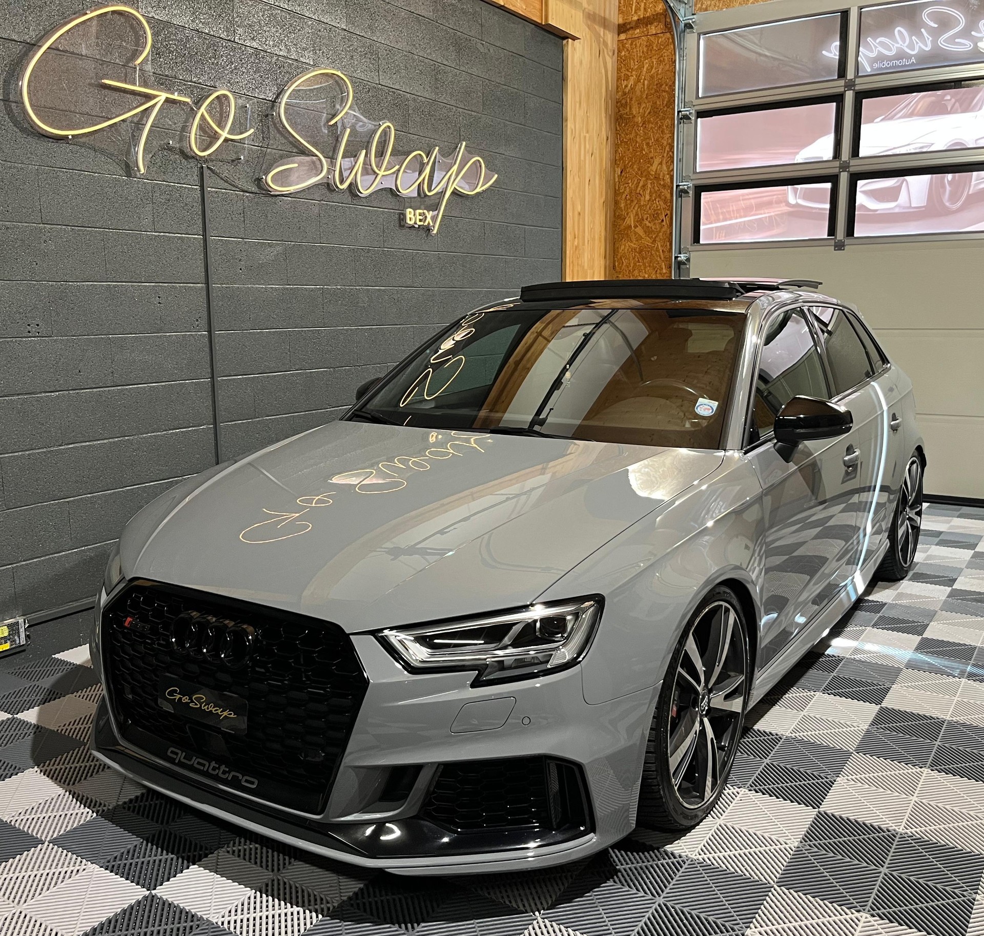 AUDI RS3 Sportback 2.5 TSI quattro S-tronic-image-6