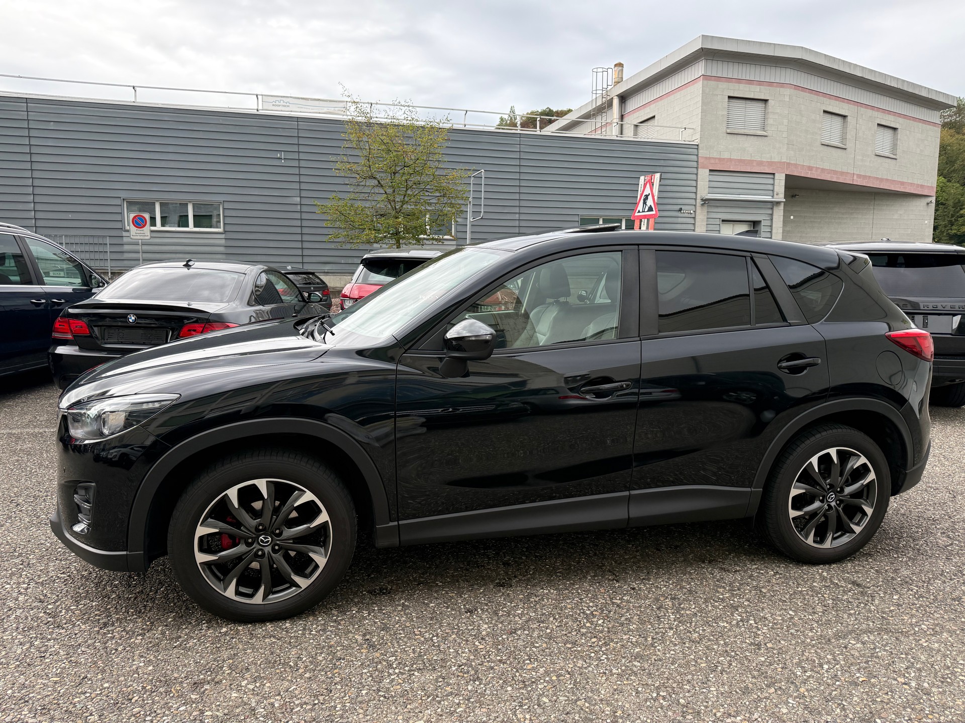 MAZDA CX-5 2.2 D HP Revolution AWD Automatic-showroom-element-1