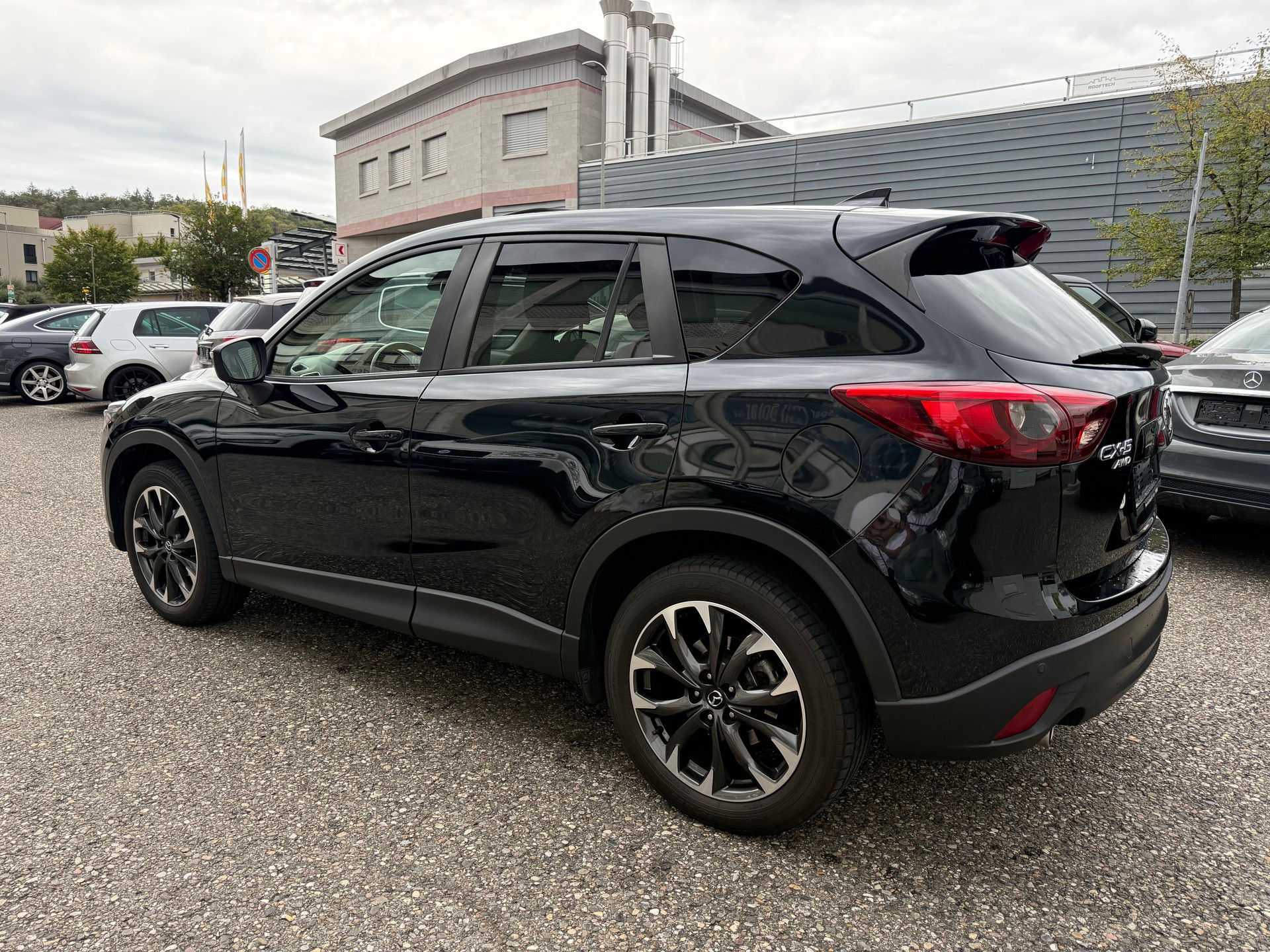 MAZDA CX-5 2.2 D HP Revolution AWD Automatic-showroom-element-2