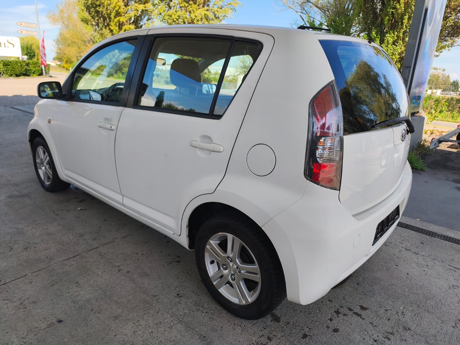 DAIHATSU Sirion 1.3 eco-4WD-showroom-element-2