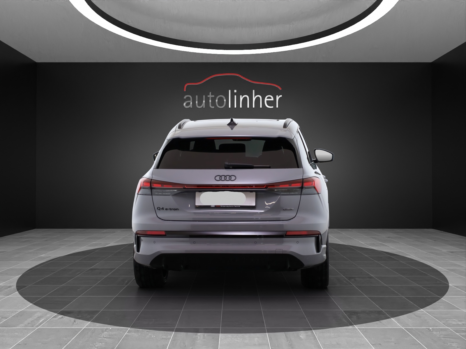 AUDI Q4 e-tron SUV quattro performance-showroom-element-3