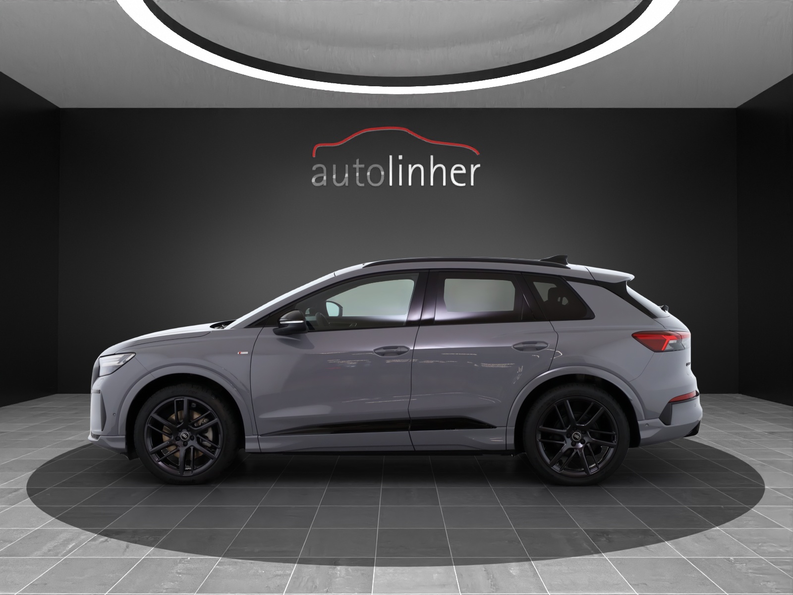 AUDI Q4 e-tron SUV quattro performance-showroom-element-1
