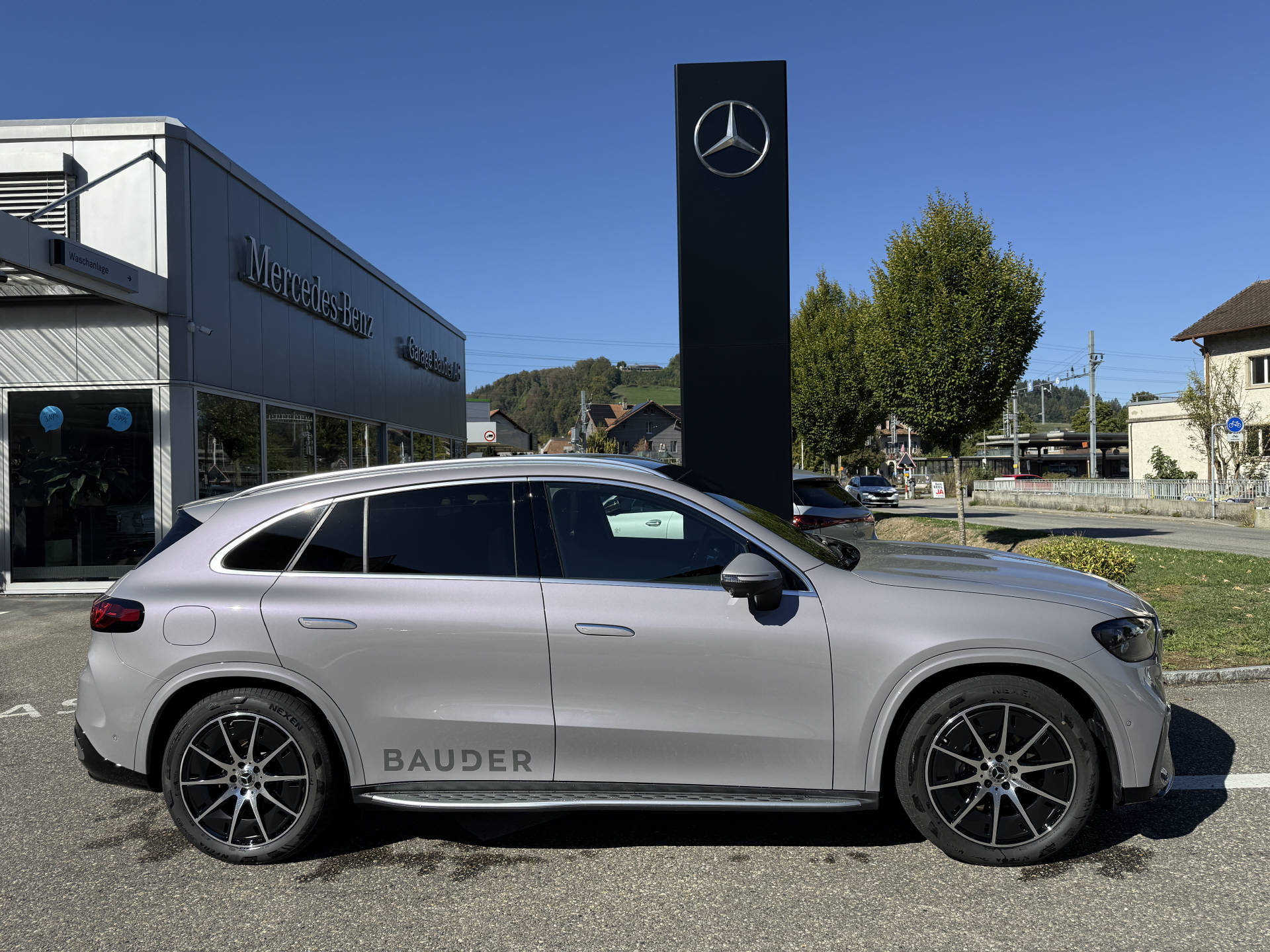 MERCEDES-BENZ GLC 400 4matic-image-9