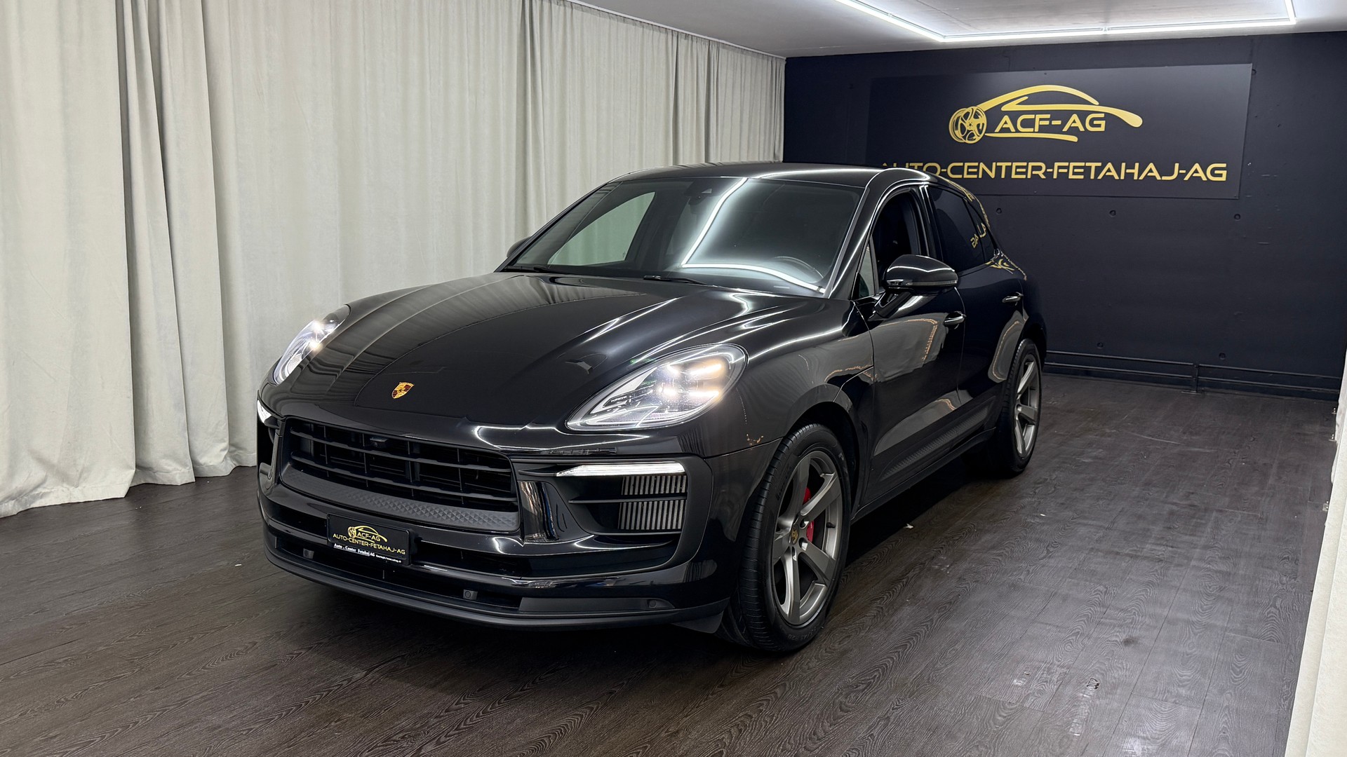 PORSCHE Macan S PDK