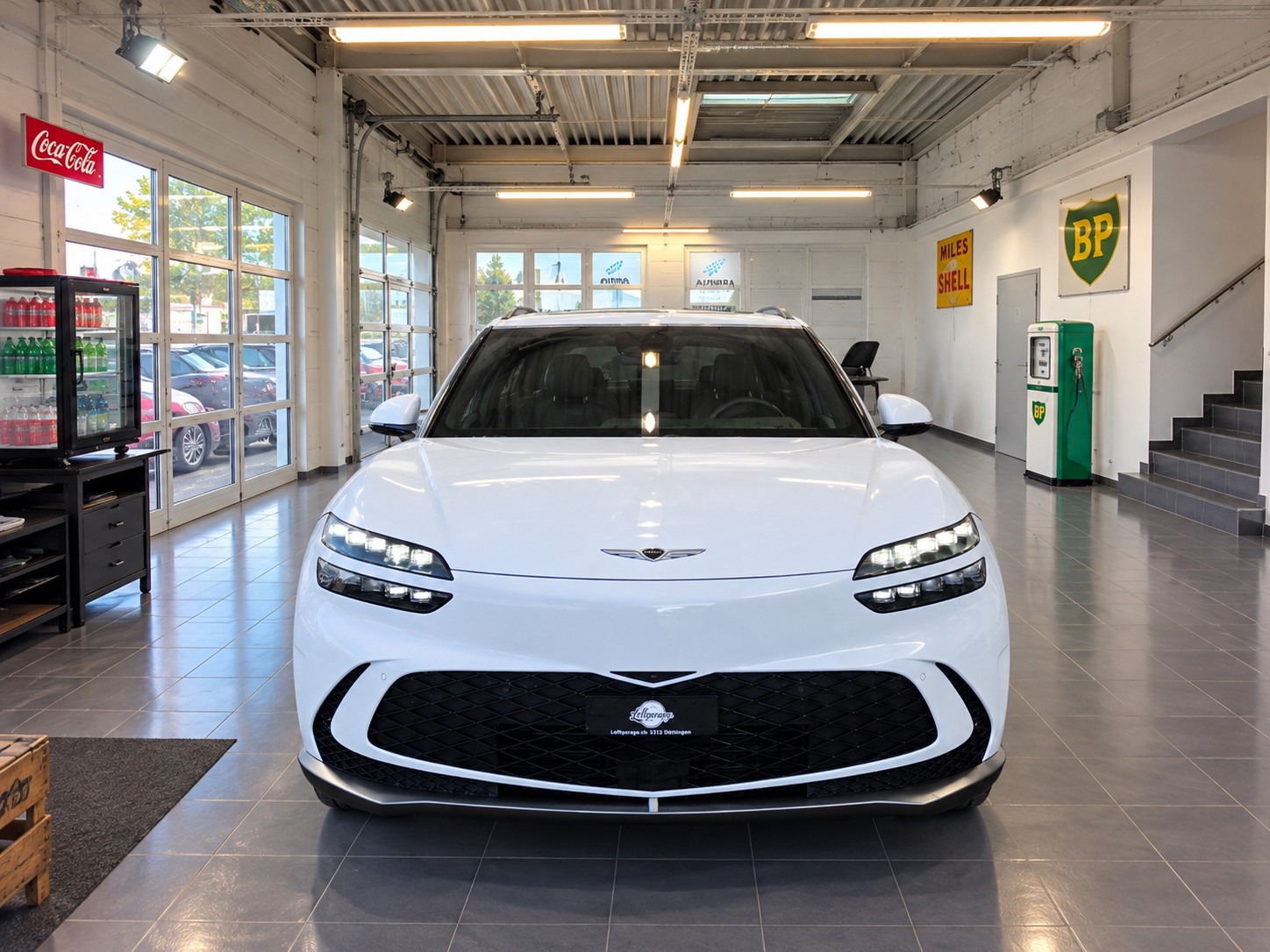 GENESIS GV60 77.4 kWh Sport AWD 4X4 318PS (CH Auto)-showroom-element-2