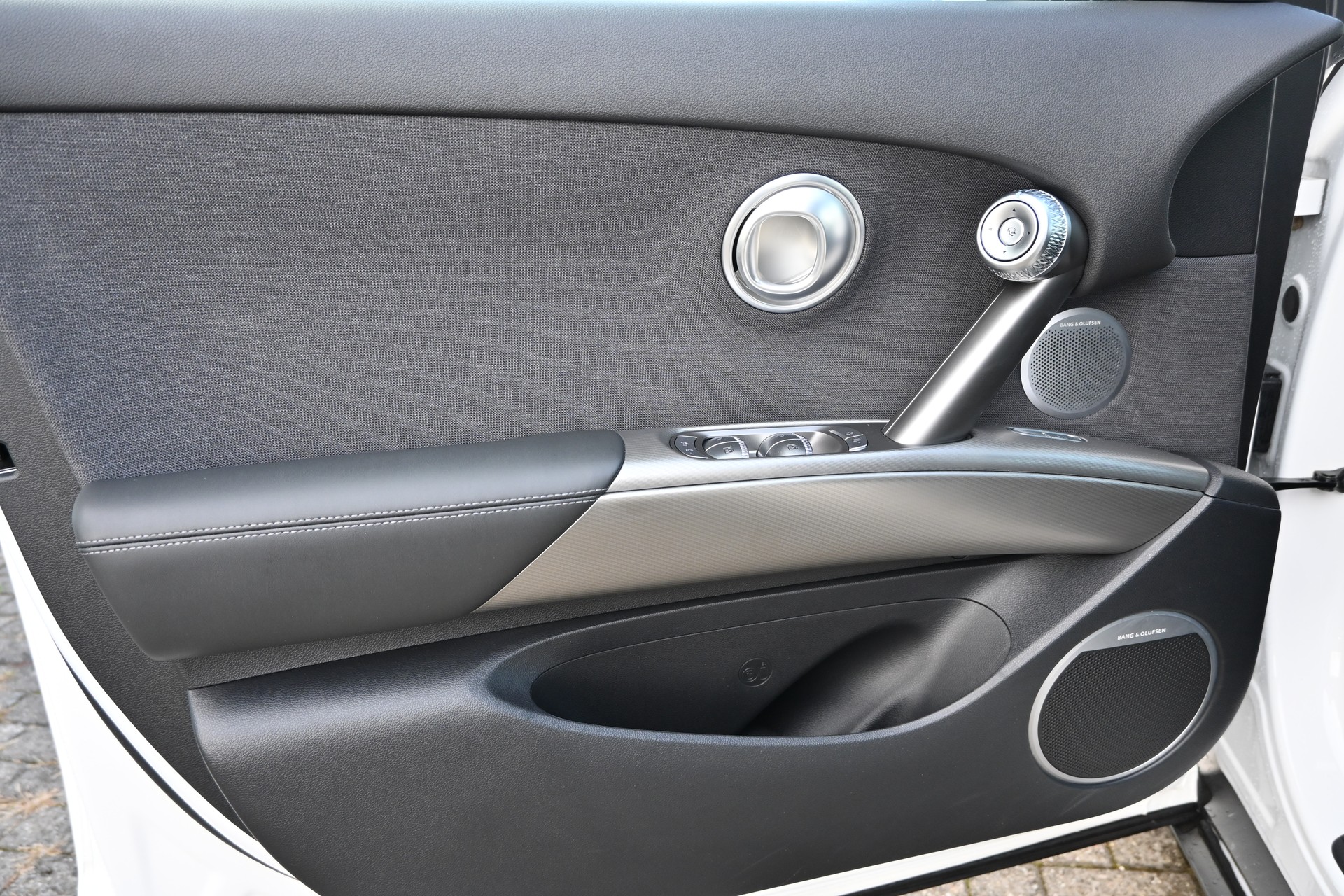 GENESIS GV60 77.4 kWh Sport AWD 4X4 318PS (CH Auto)-image-17