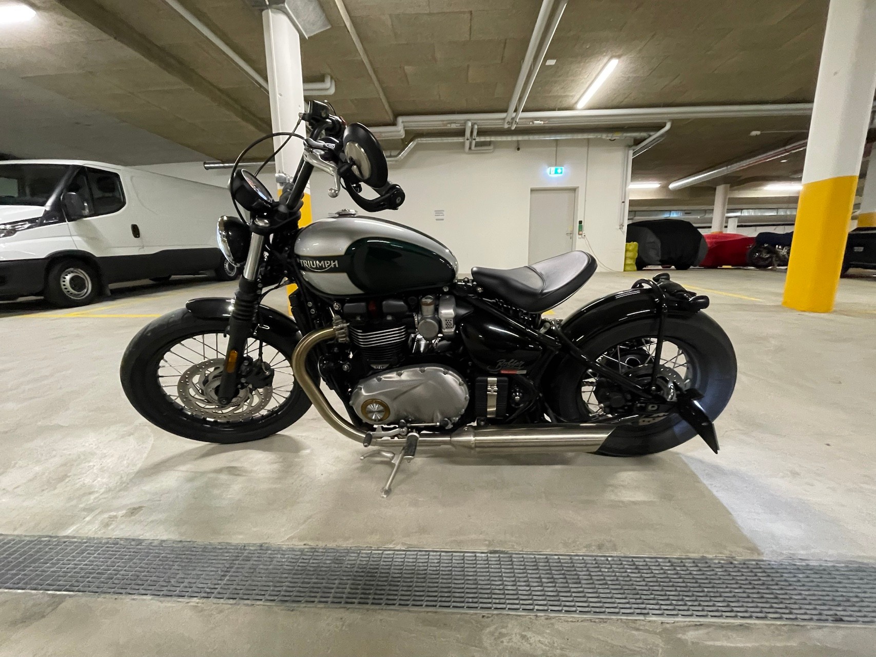 TRIUMPH Bonneville 1200 Bobber ABS-image-0