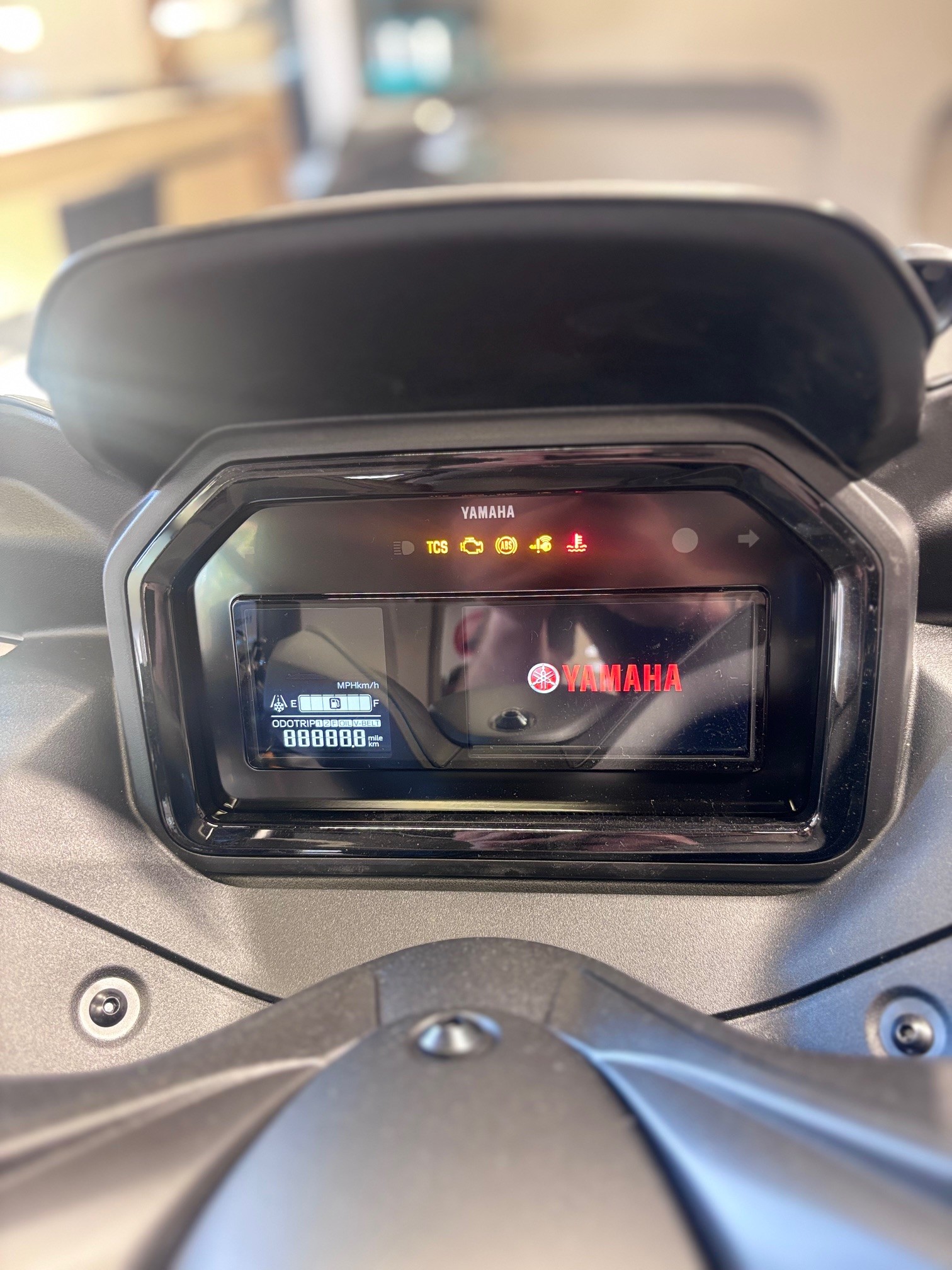 YAMAHA techmax 300 +-image-5