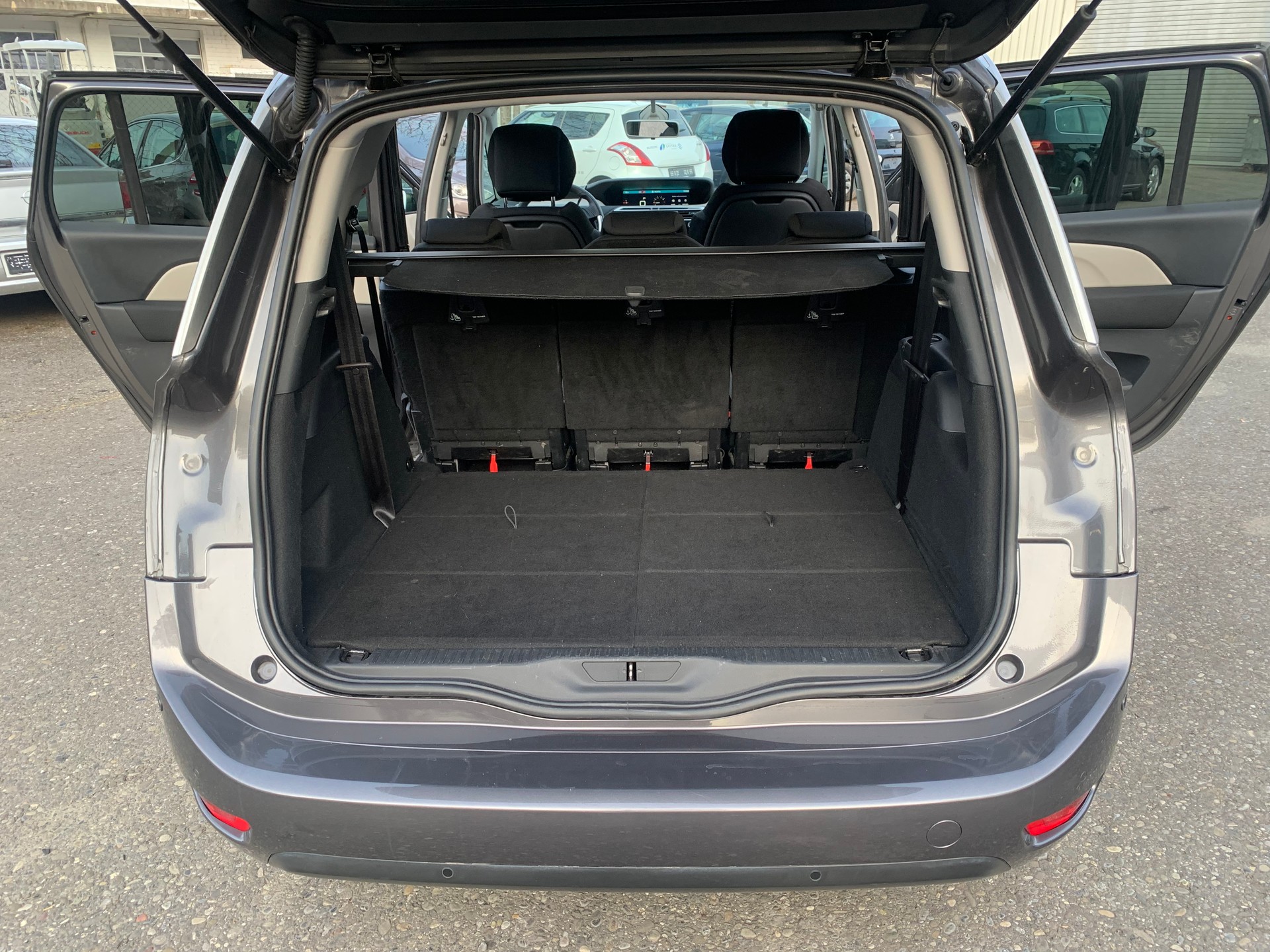 CITROEN Grand C4 Spacetourer 1.5 BlueHDi Origins EAT8-image-5