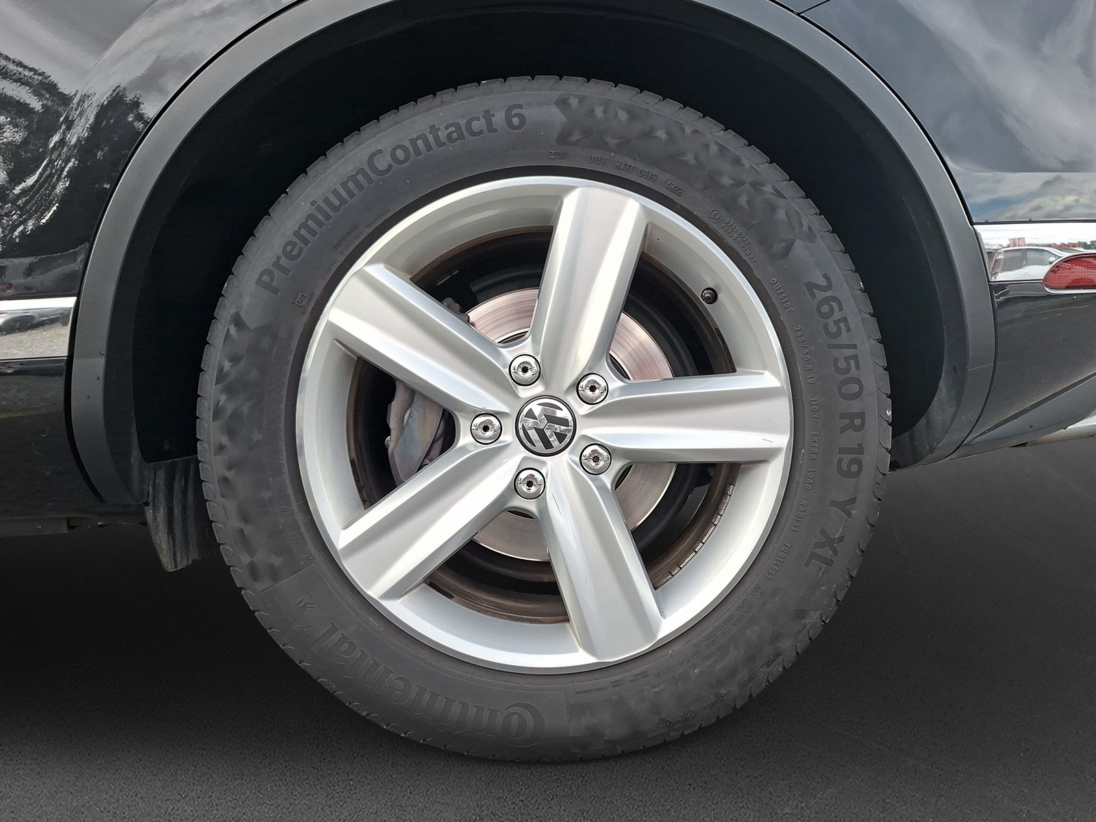 VW Touareg 3.0 TDI BlueMotion Technology Tiptronic-image-4