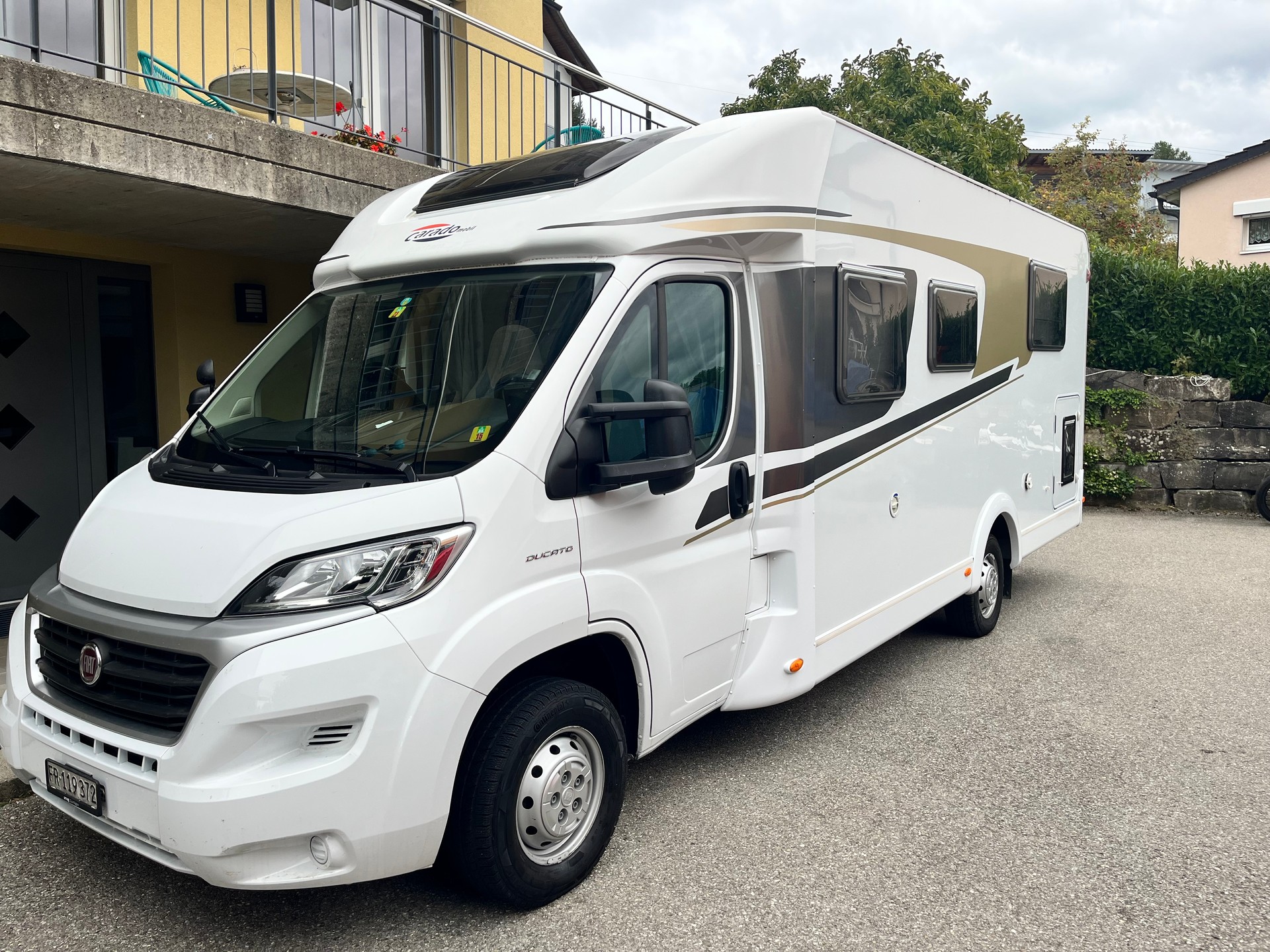 CARADO T447-image-1