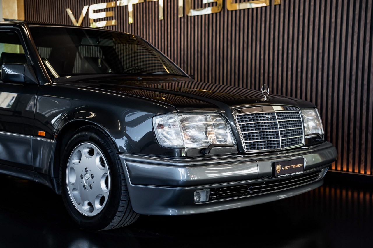 MERCEDES-BENZ E 500 Automatic-image-5