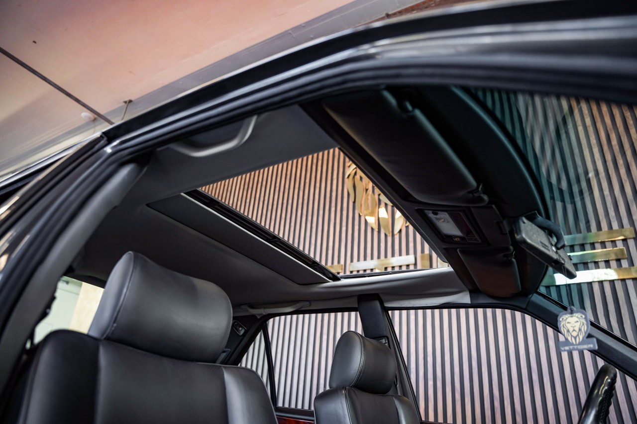 MERCEDES-BENZ E 500 Automatic-image-14