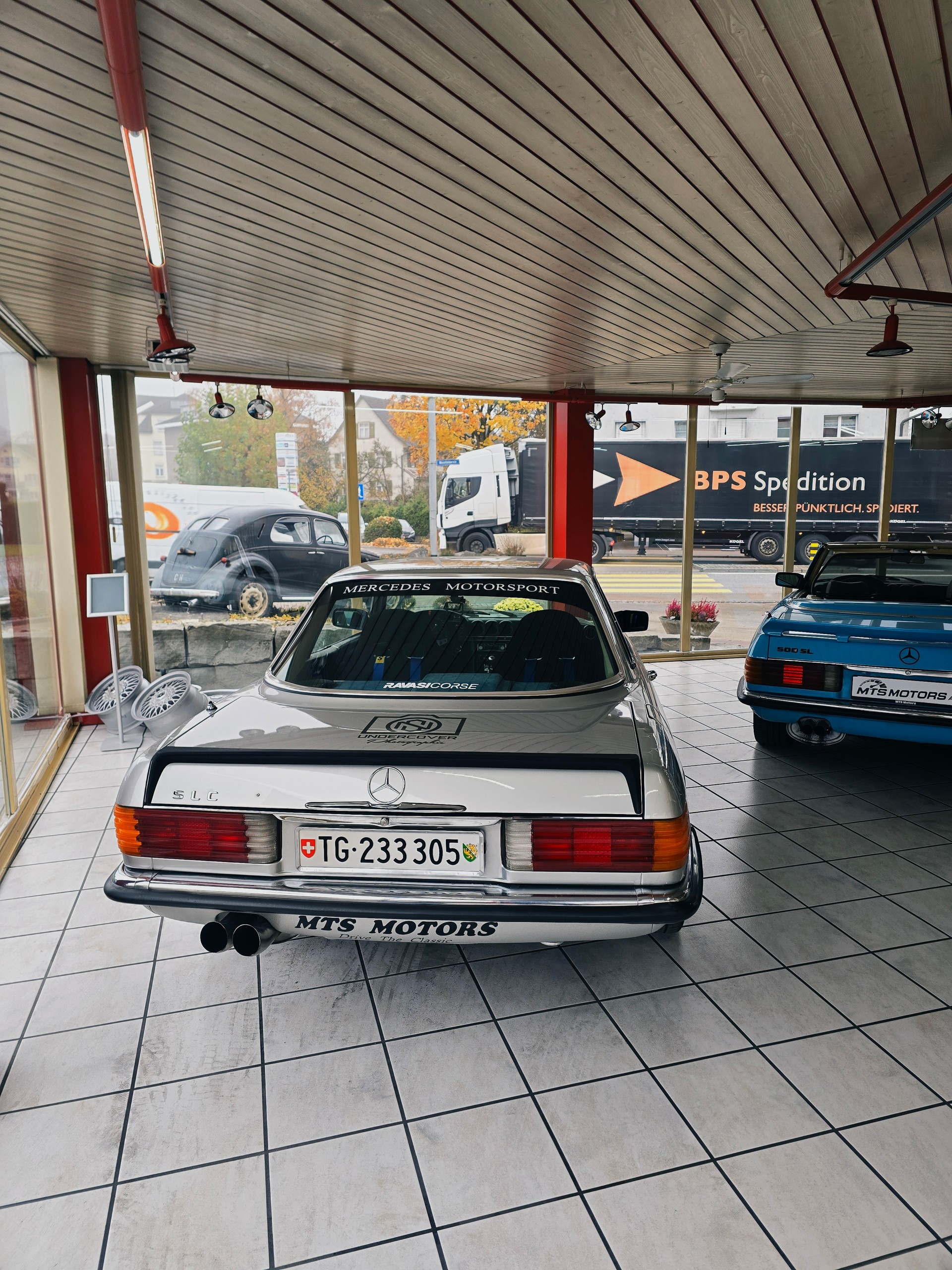 MERCEDES-BENZ SLC 450-image-10