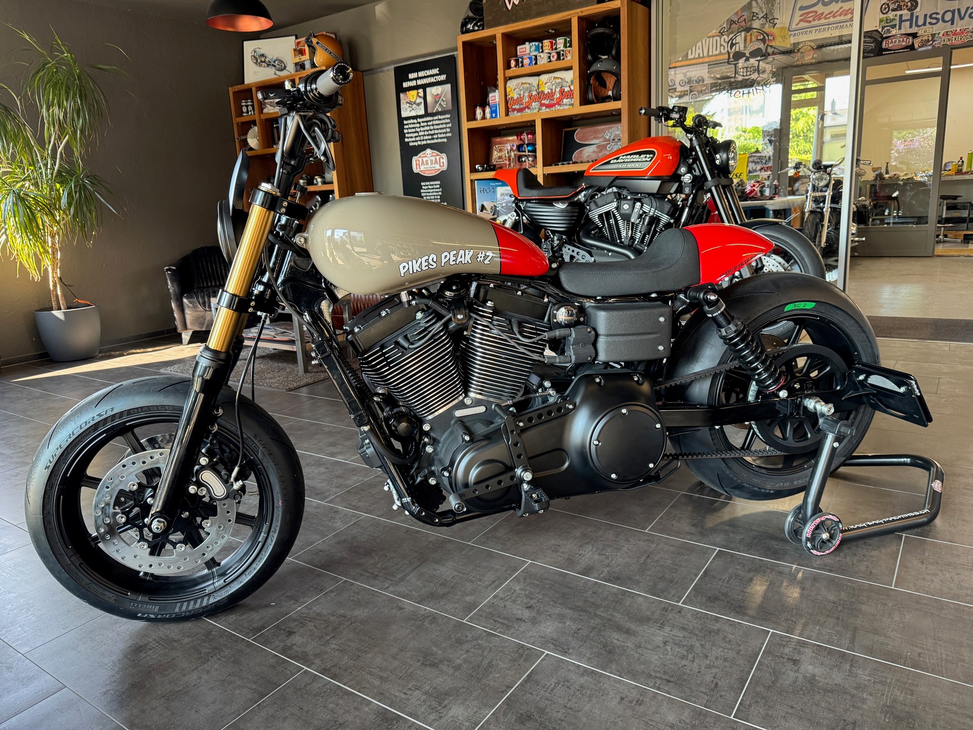 HARLEY-DAVIDSON FXDF Dyna Fat Bob