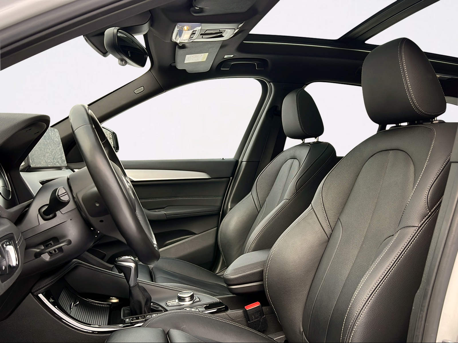 BMW X1 xDrive 25e M Sport Steptronic-image-8