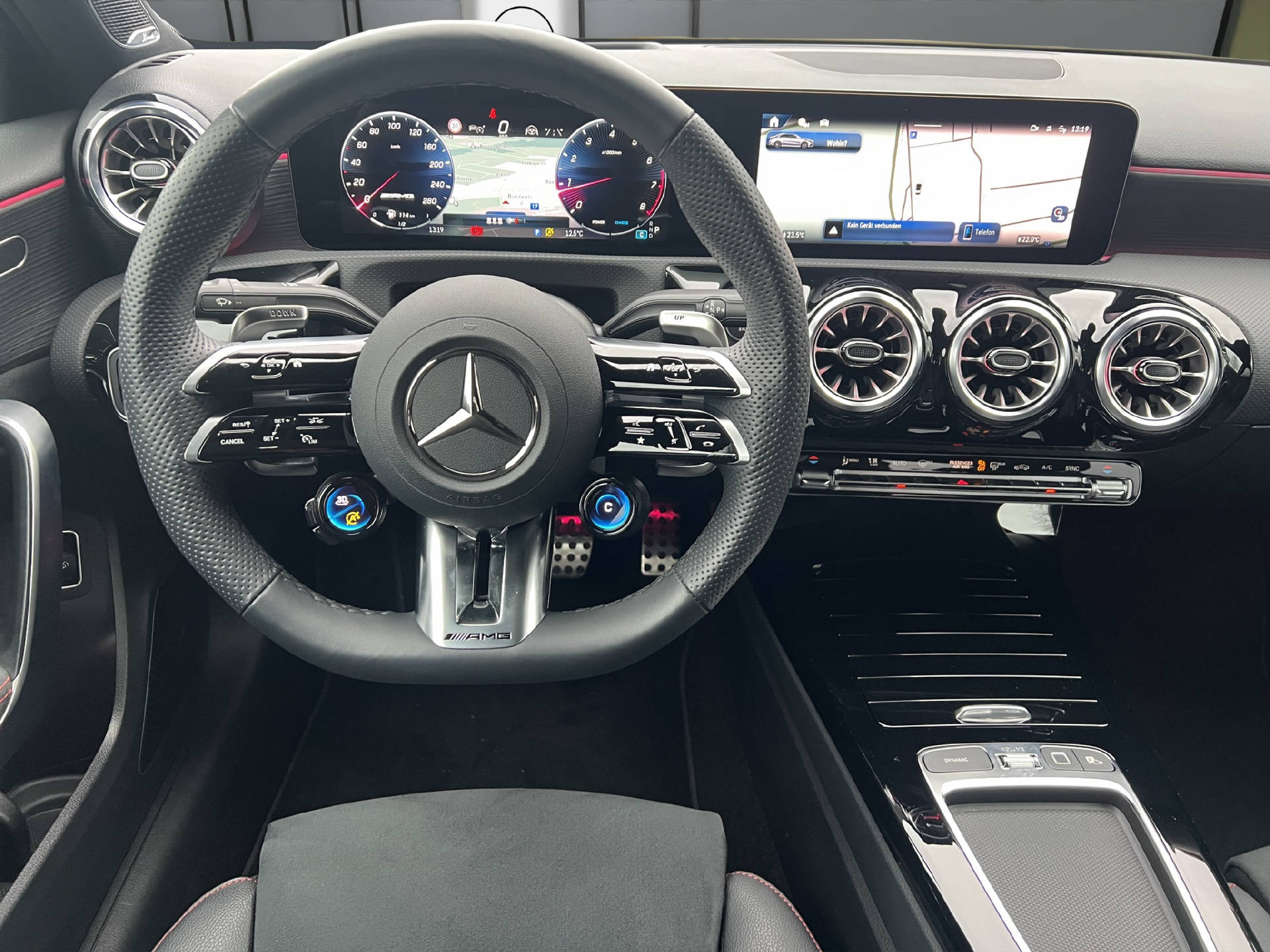 MERCEDES-BENZ A 35 AMG 4matic-image-8