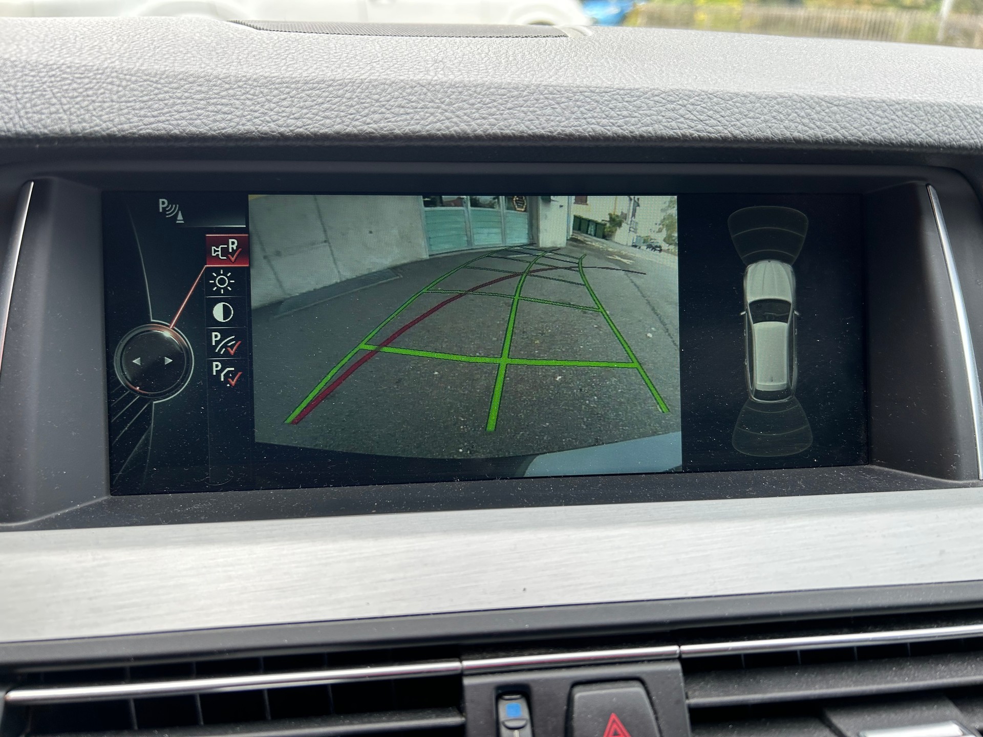 BMW 520xd Touring Steptronic-image-9