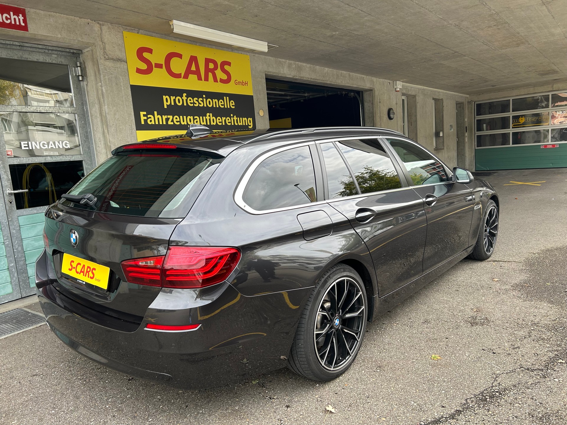 BMW 520xd Touring Steptronic-image-7