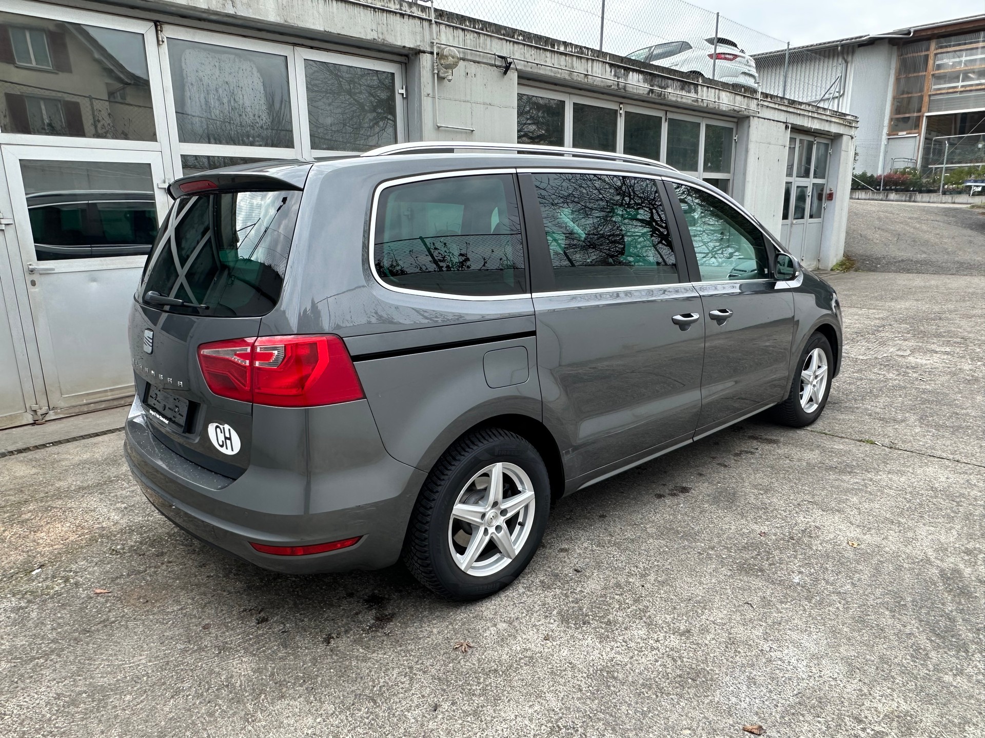 SEAT Alhambra 2.0 TSI Style DSG-image-4